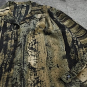 design pattern open collar shirt
