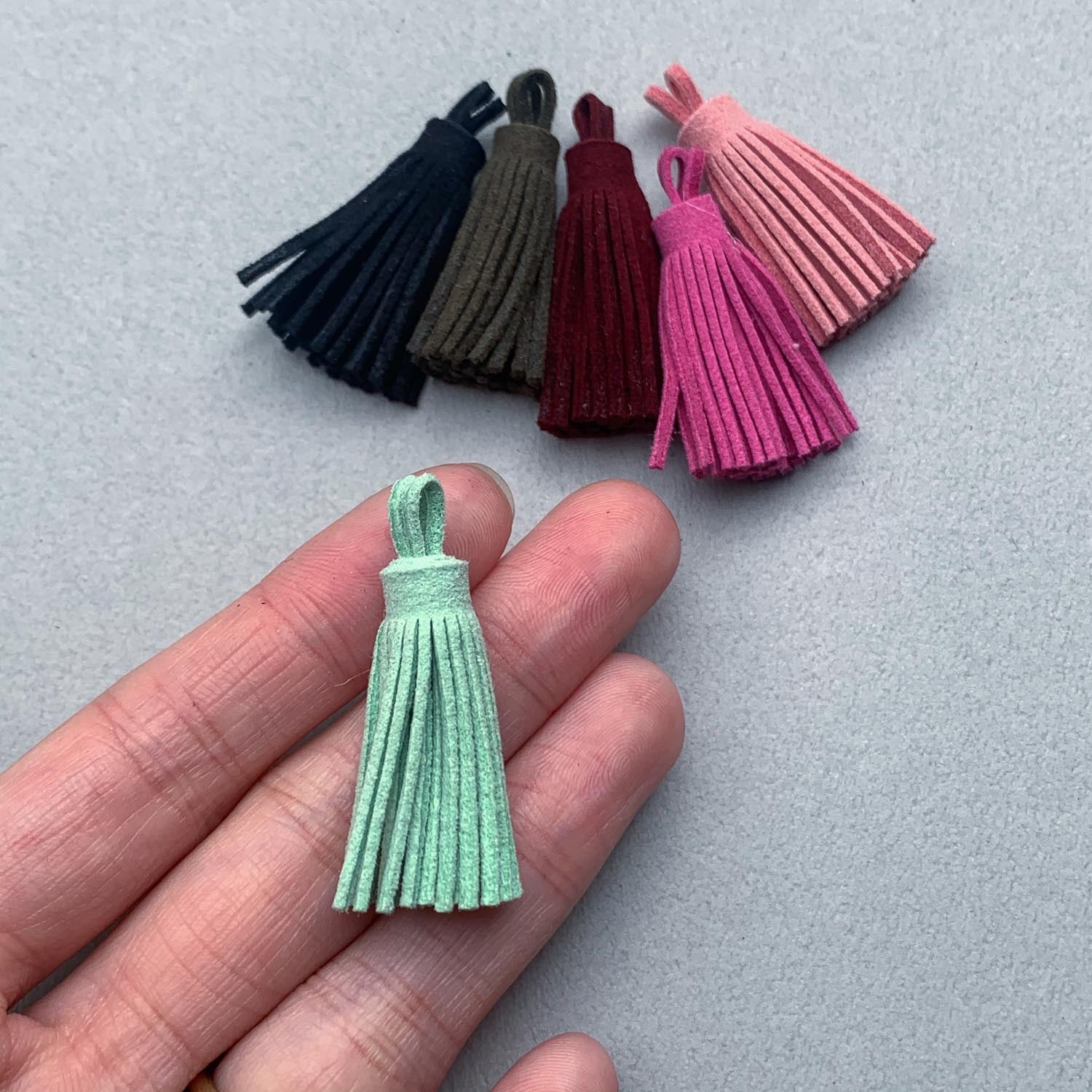 スエードタッセル | Dua-アクセサリーパーツショップ