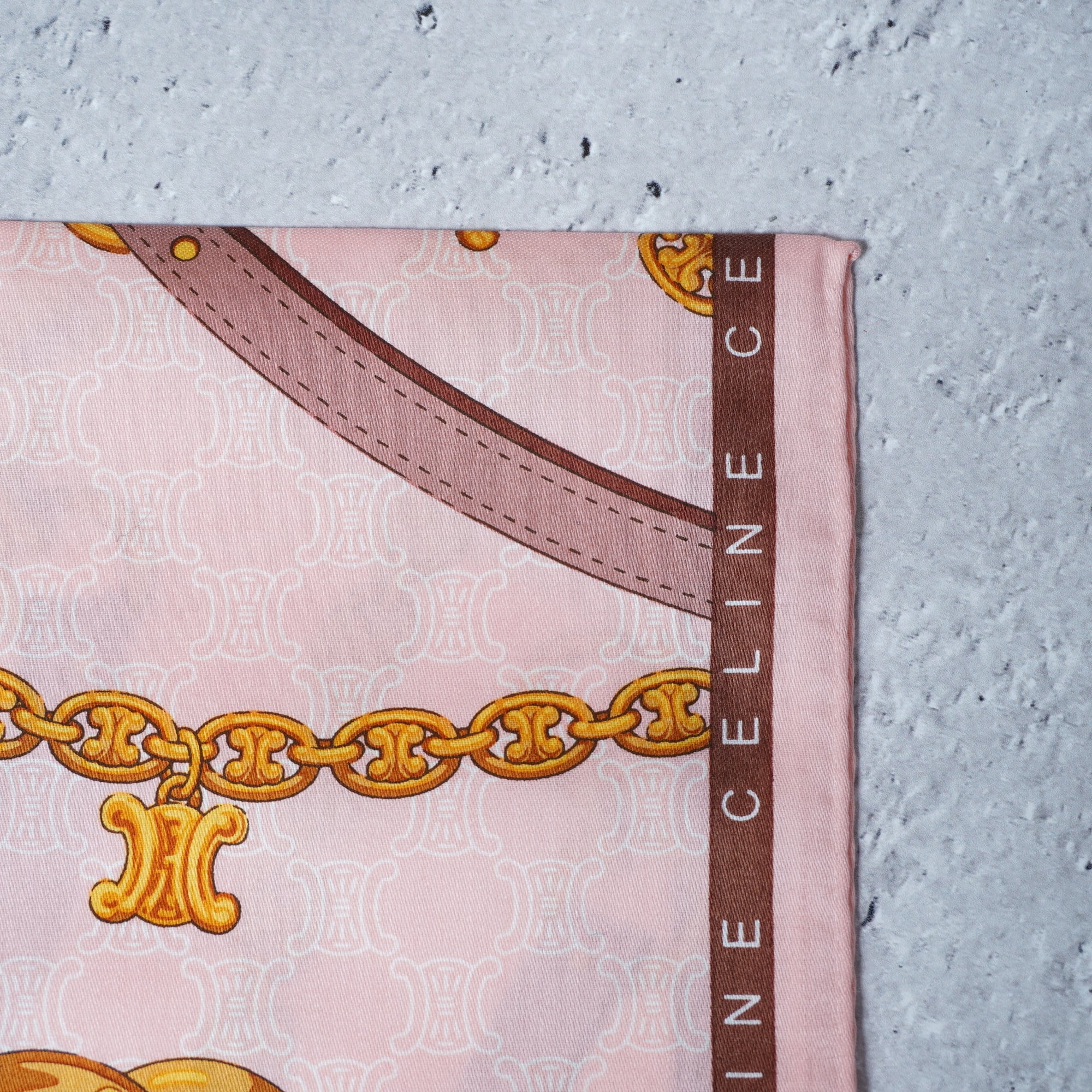 CELINE】セリーヌ ロゴ入チェーン柄ハンカチ pink | ブランド古着屋