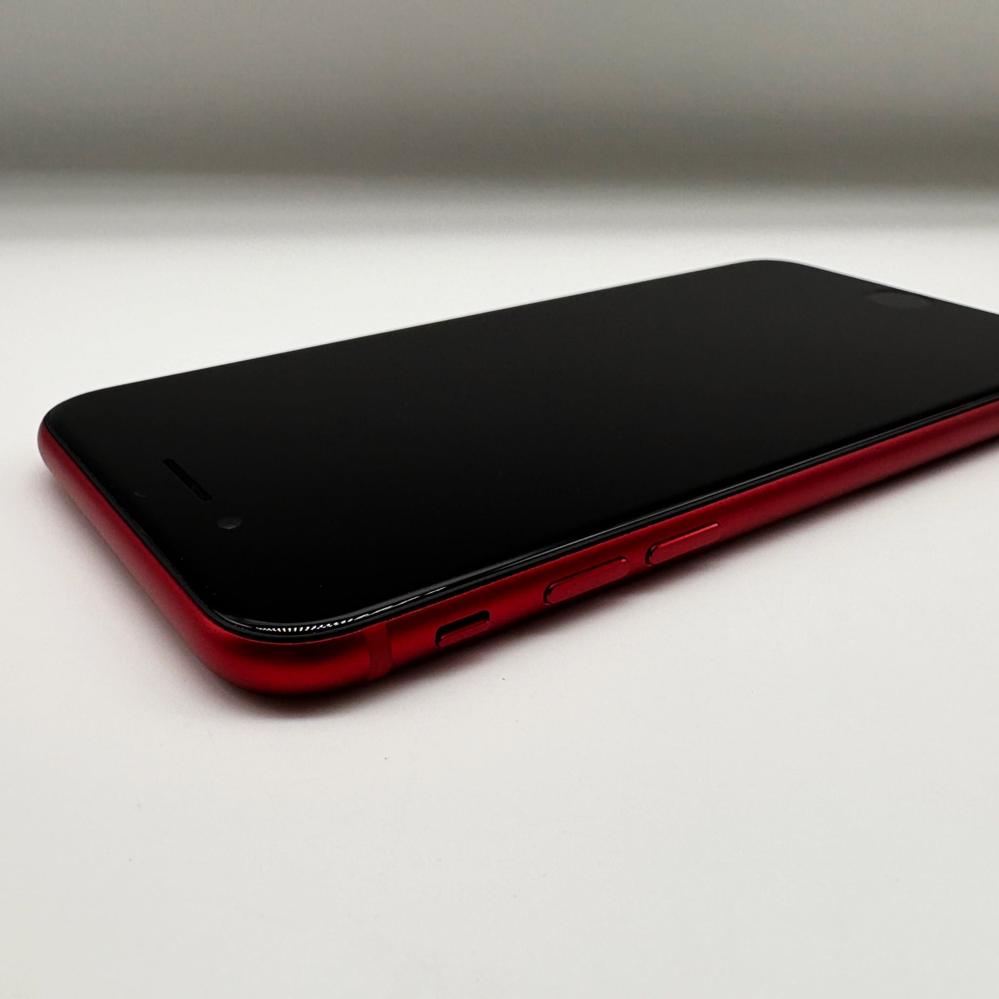 iPhoneSE2 64GB SIMフリー Apple レッド アイフォン本体 docomo SIM