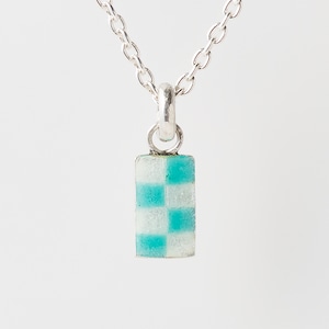 CHECK   aqua & clear   - necklace -