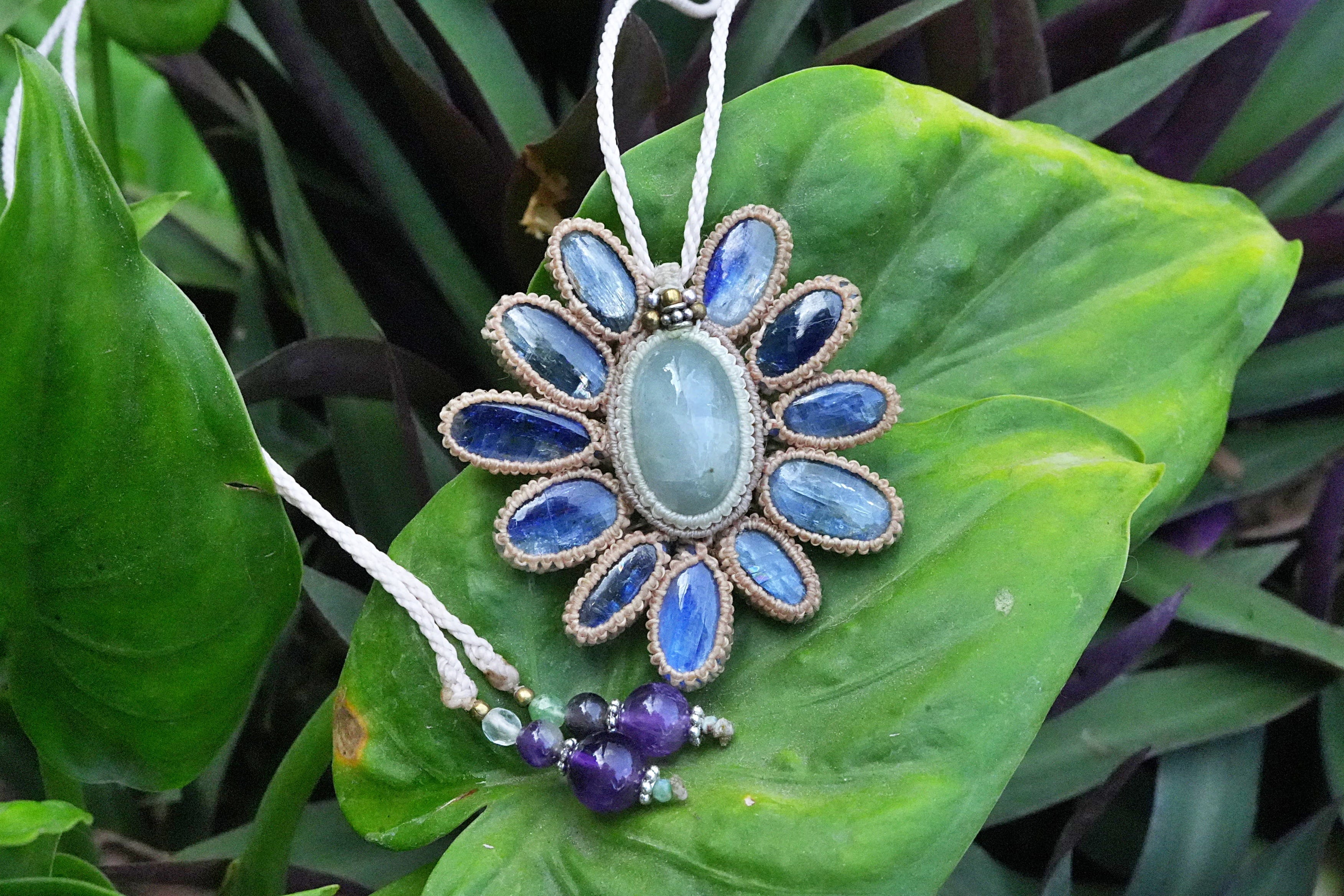 ブルーお花★kyanite Aquamarineマクラメネックレス 2606