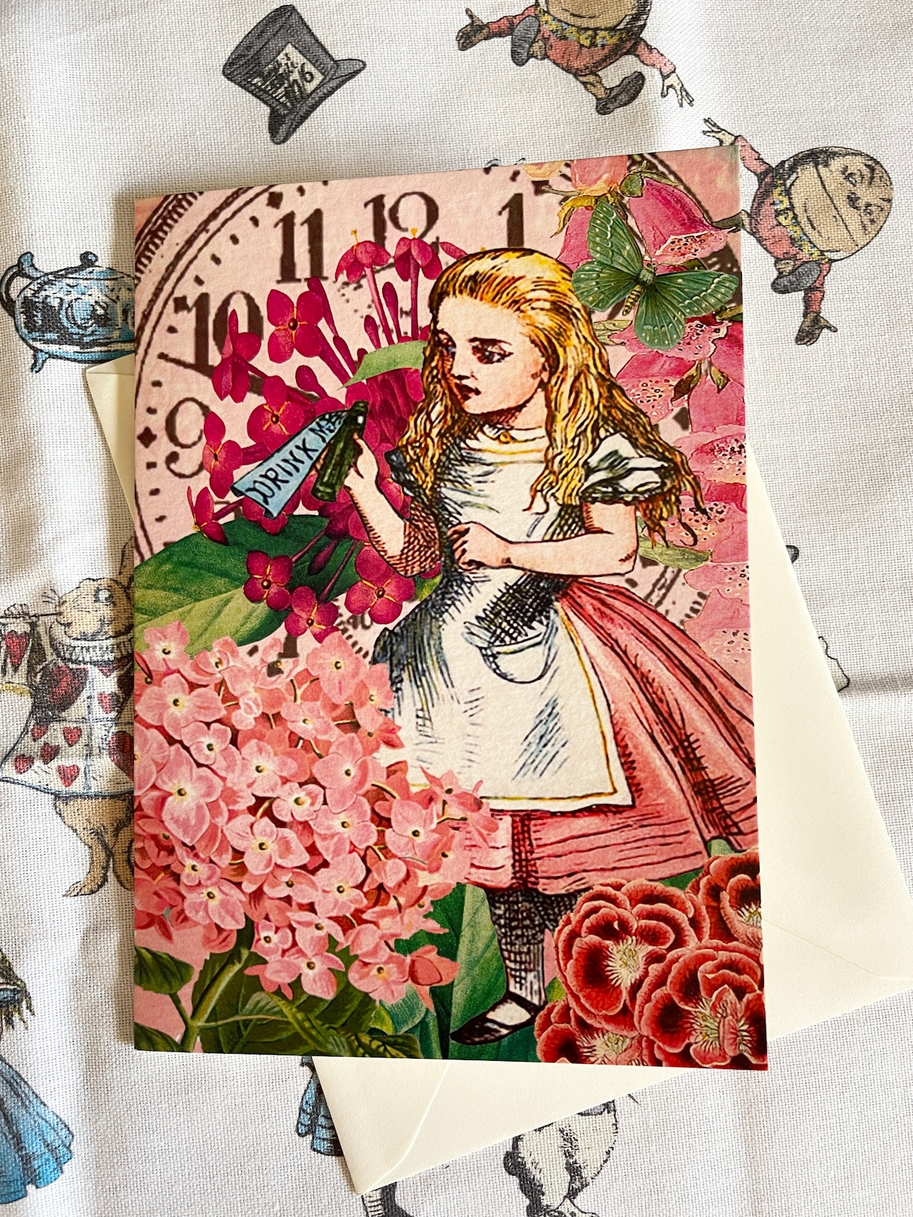 ◆アリス◆ 不思議の国のアリス アリスのグリーティング カード Alice in Wonderland イギリス製の画像01
