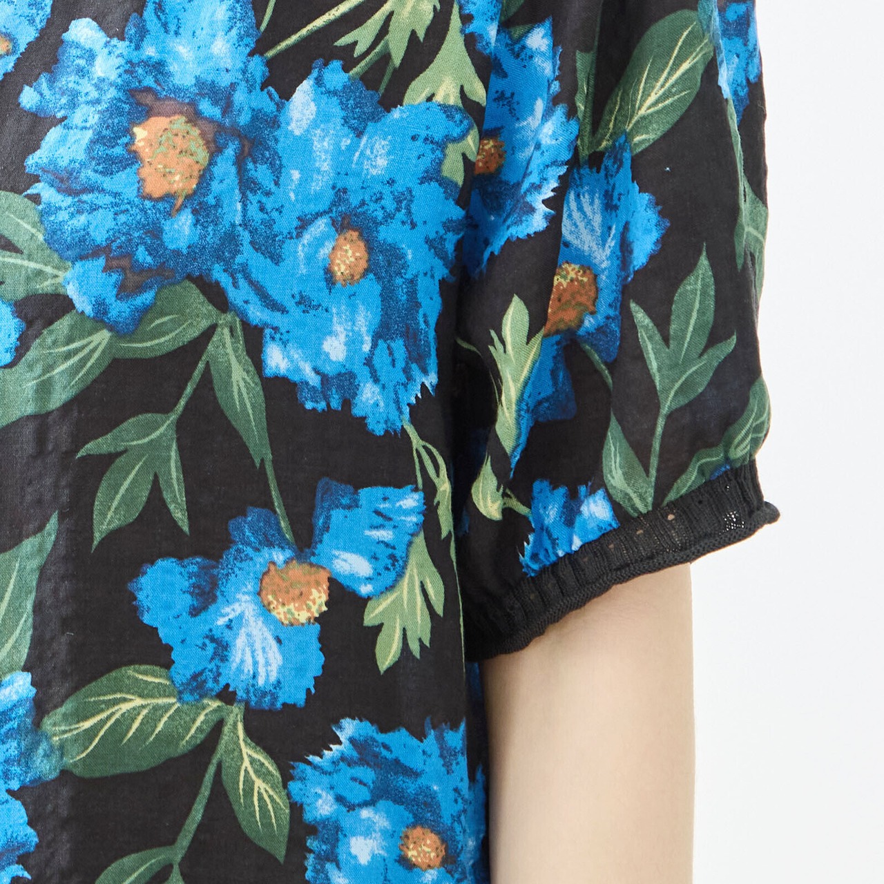 TRUBE 花柄プリントVネックコットン半袖ワンピース【L~LL】ブラック