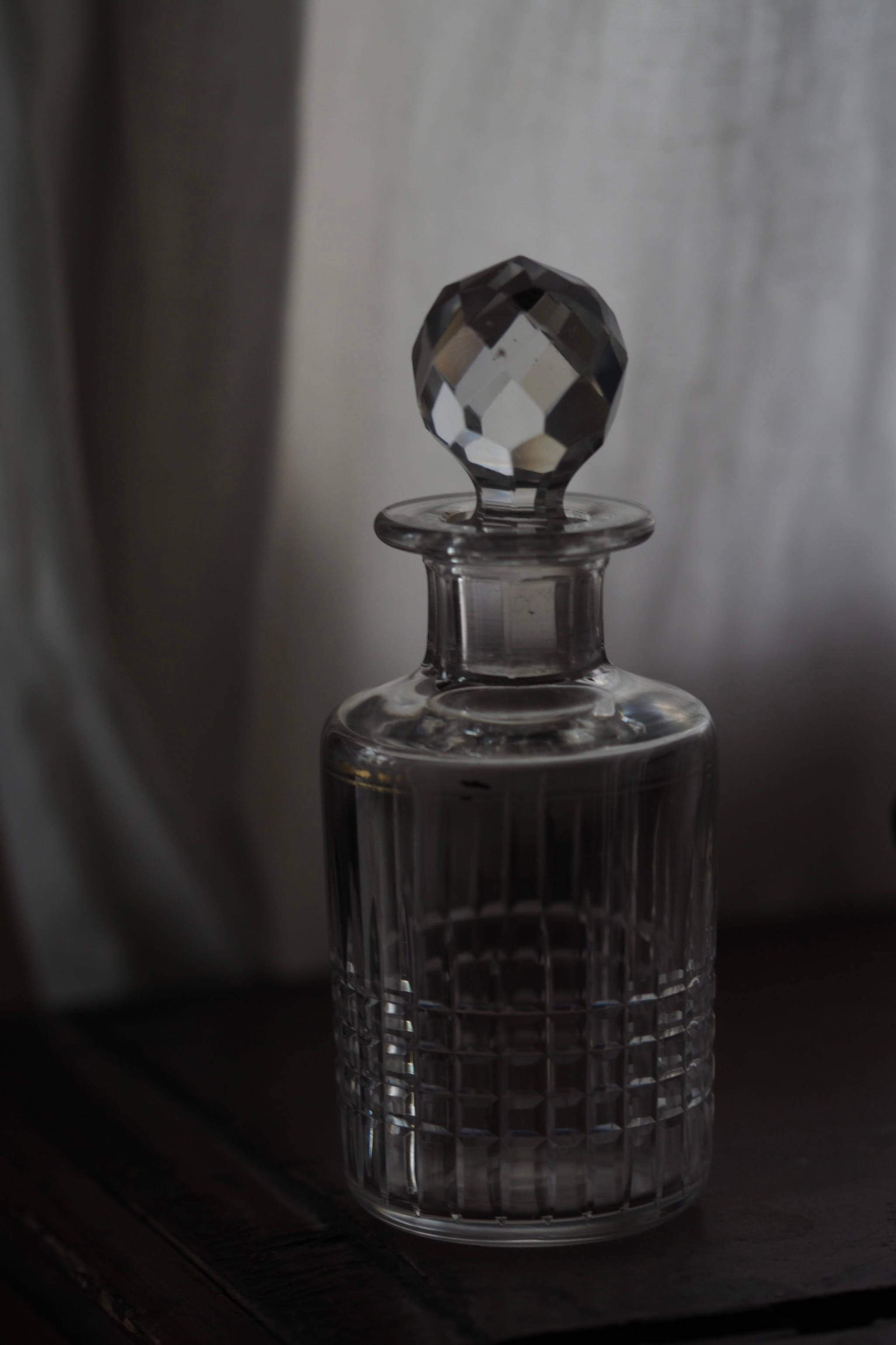 香水瓶 | アンティーク.ヴィンテージ家具雑貨オンライン通販|フィネス