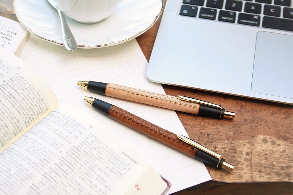 革軸ペン【ヌメ革 ナチュラル】 | Schicksal