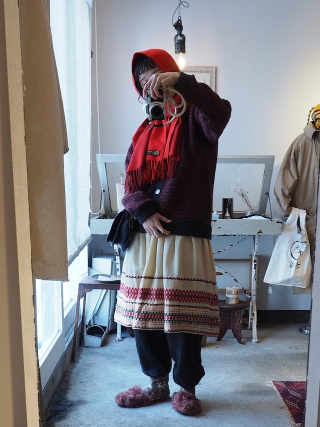 1960’s~1970’s Europe Wool Gathered Skirt