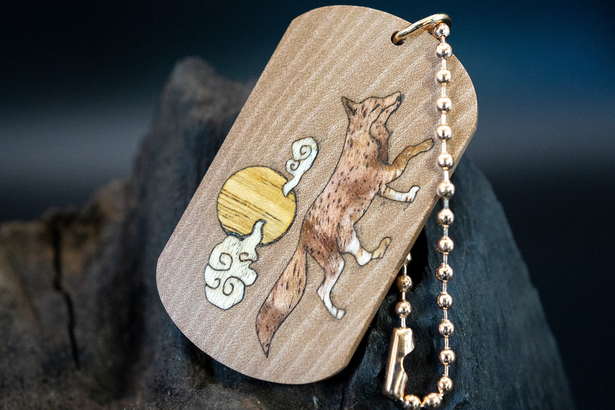 【気取らない優美さ】椿 十五夜きつね