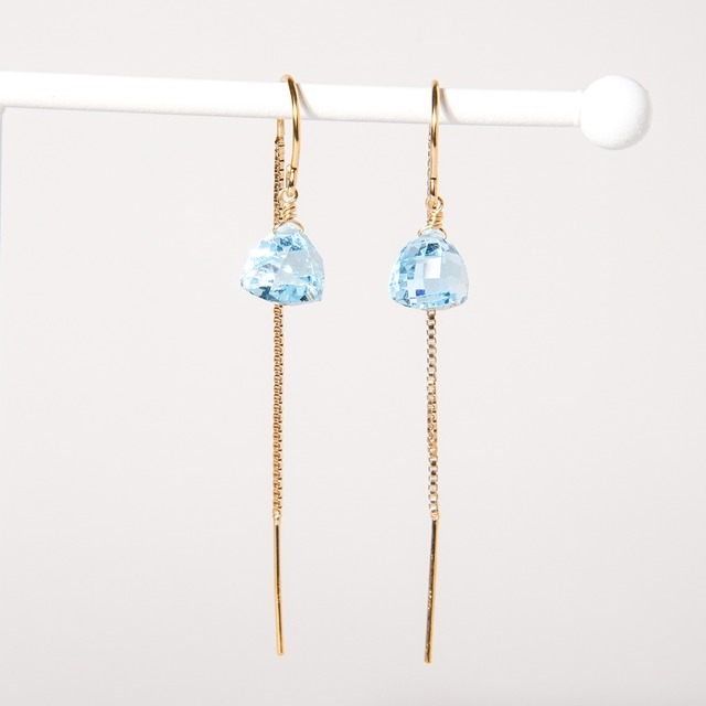 【スイスブルートパーズ】アメリカンピアス