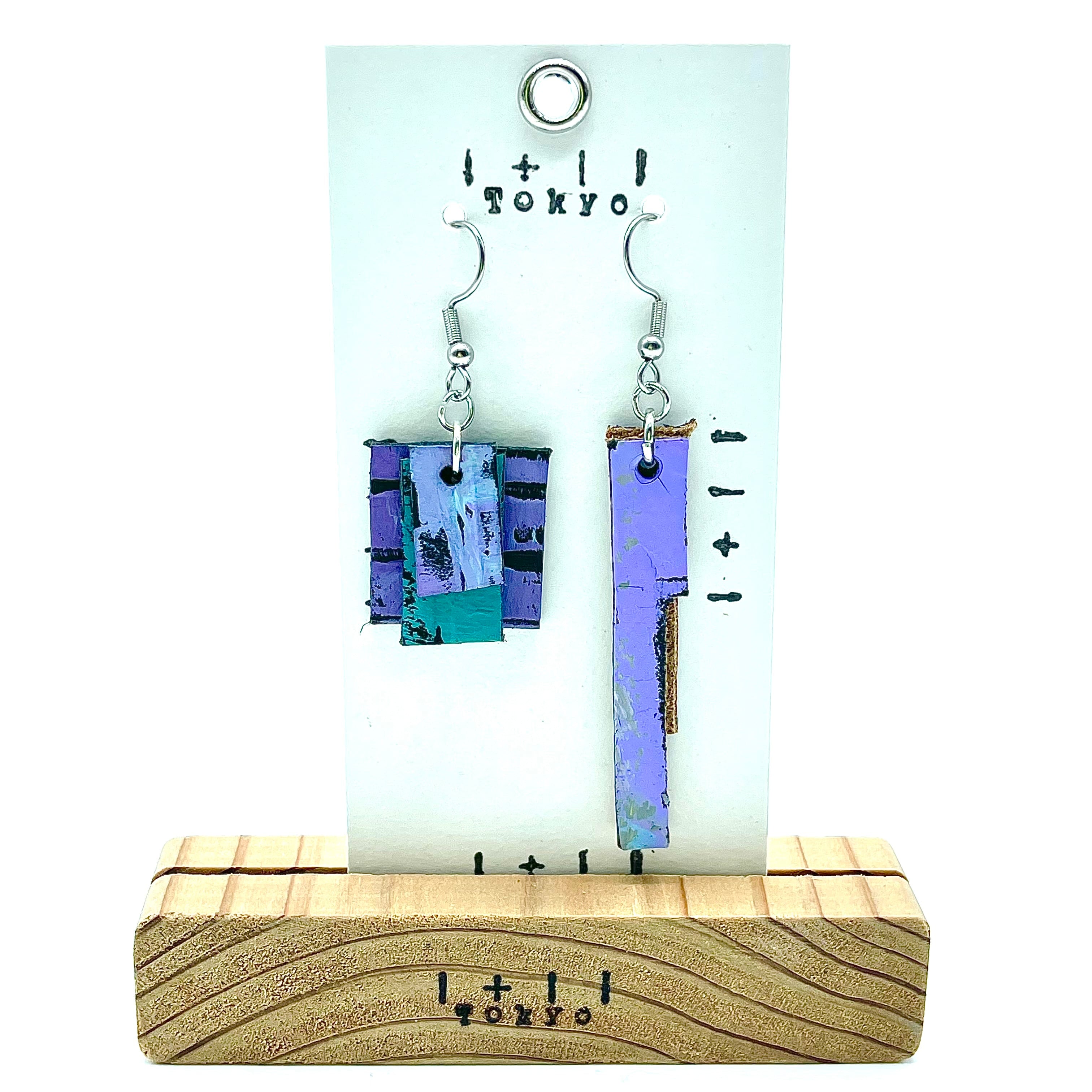 革ピアス　カタカタパープル　本革