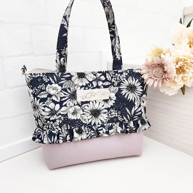 ひまわり柄のフリルミニトートバッグ୨୧(ネイビー×モーヴ)