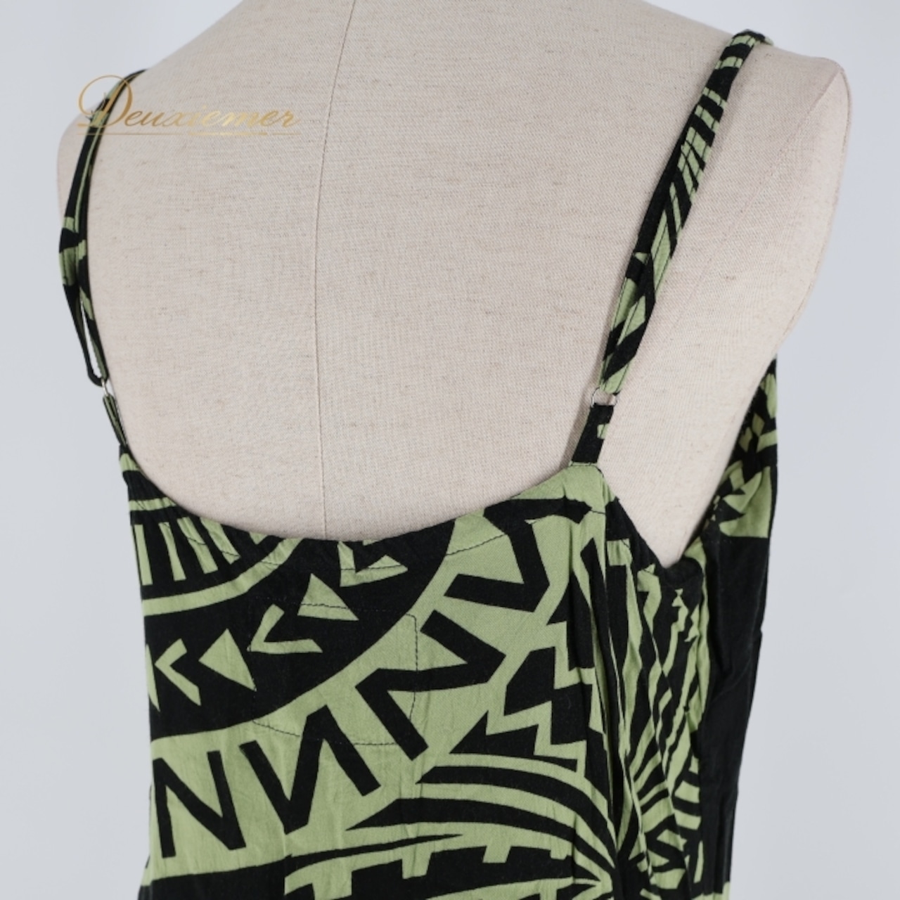 フラダンス 衣装 ワンピース ドレス ブラック系 キャミソールドレス カーキ系 花柄 カヒコ柄 シンプル かわいい 華やか きれい おしゃれ 大人っぽい 黒 緑 ハワイアン アロハ ハワイアンプリント フラ ダンス レッスン 練習 リゾート スポーツウエア