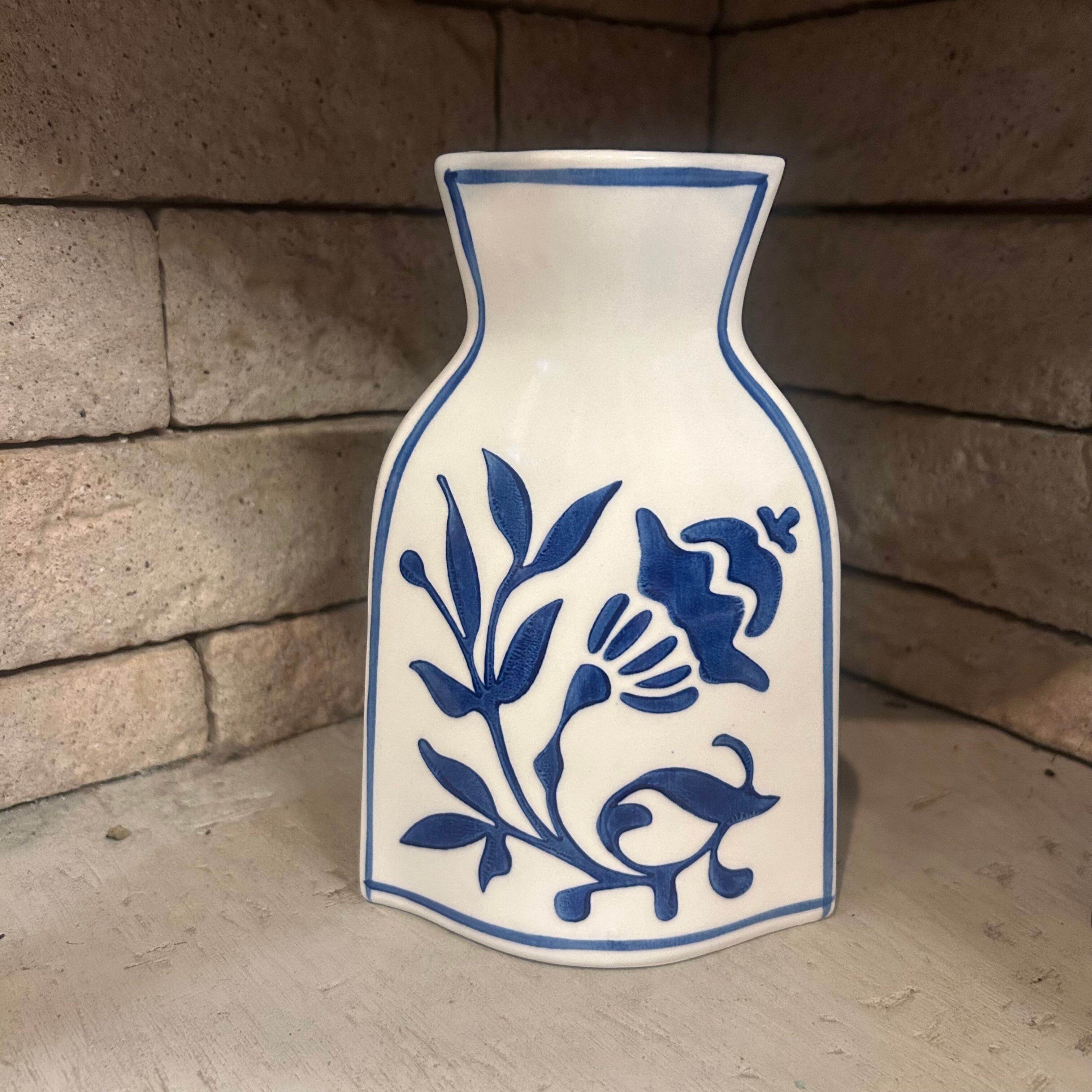 青と白の花瓶 flowervase 大きいほう | ハルカゼフラワー