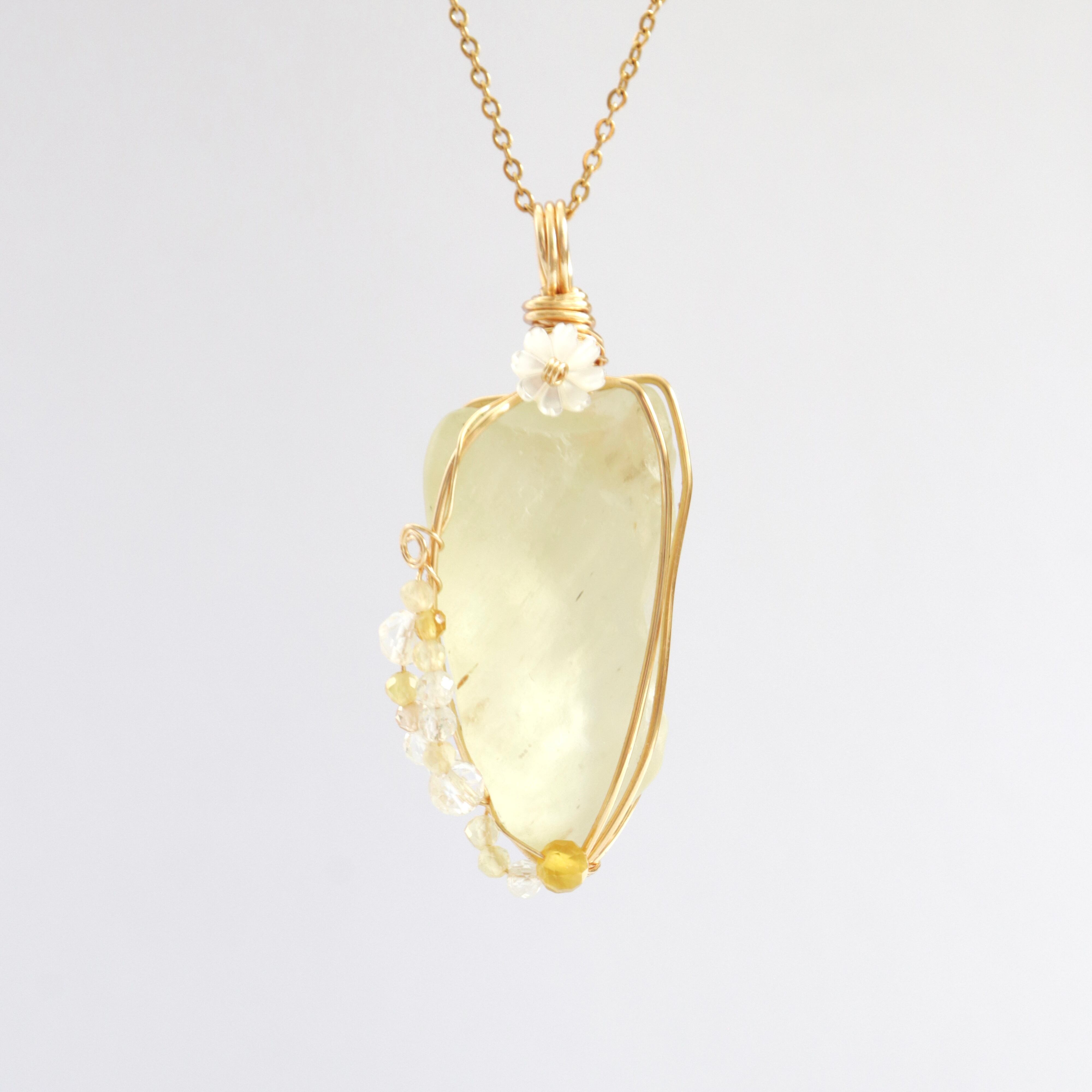 1点もの リビアングラス 原石 ワイヤーラッピング