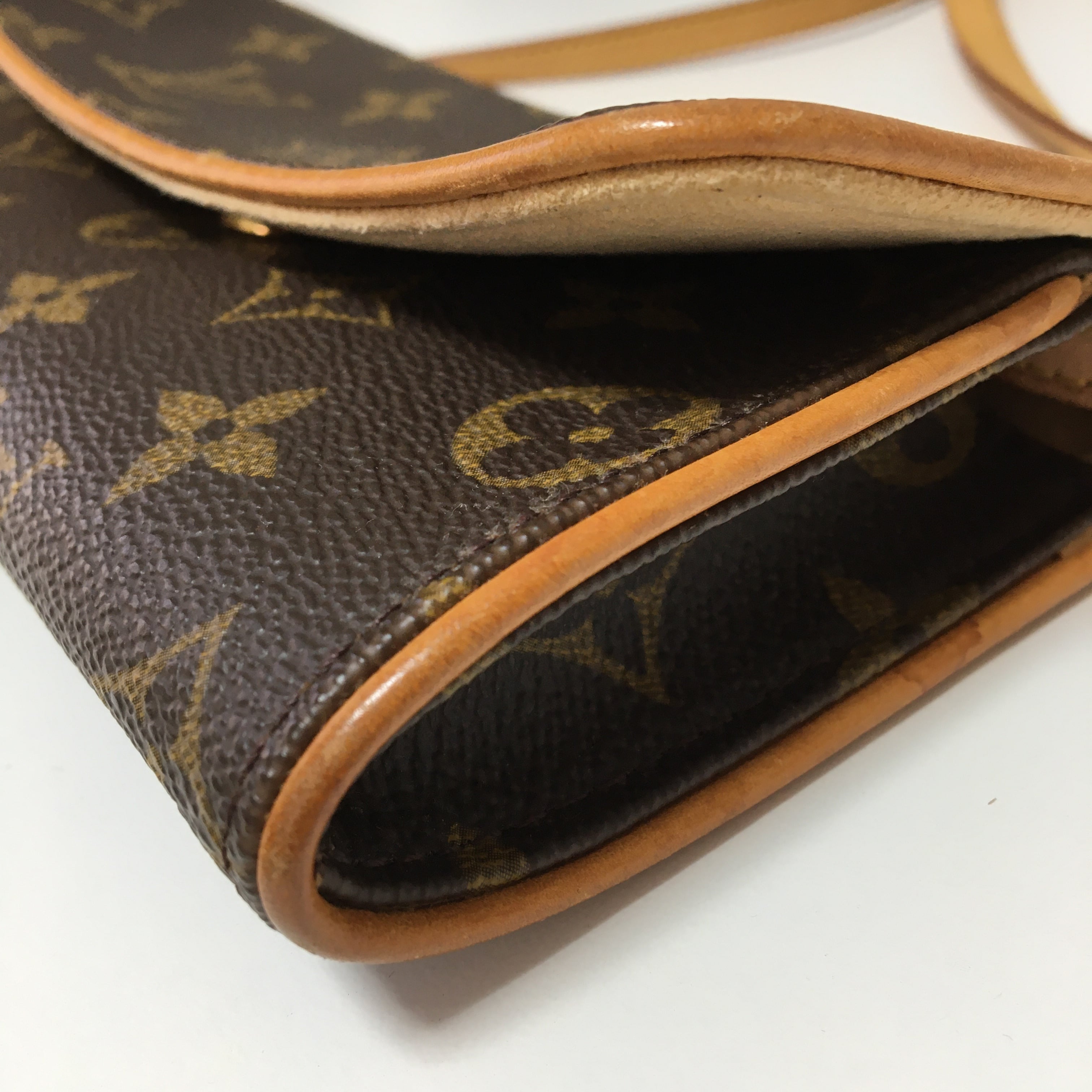 LOUIS VUITTON ルイヴィトン ポシェットツインPM ショルダーバッグ モノグラム M    フクルファッションブランドユーズドセレクトショップ powered by BASE