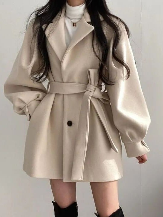 ショート丈ボリューム袖アウターV4667