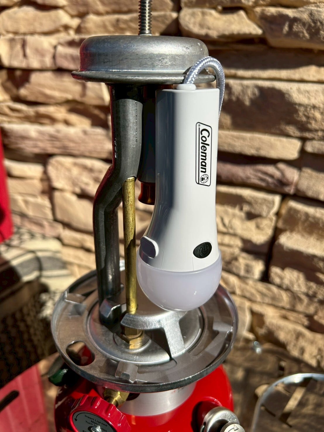 Coleman コールマン】クリスマスリミテッドハイブリッドランタン 2025