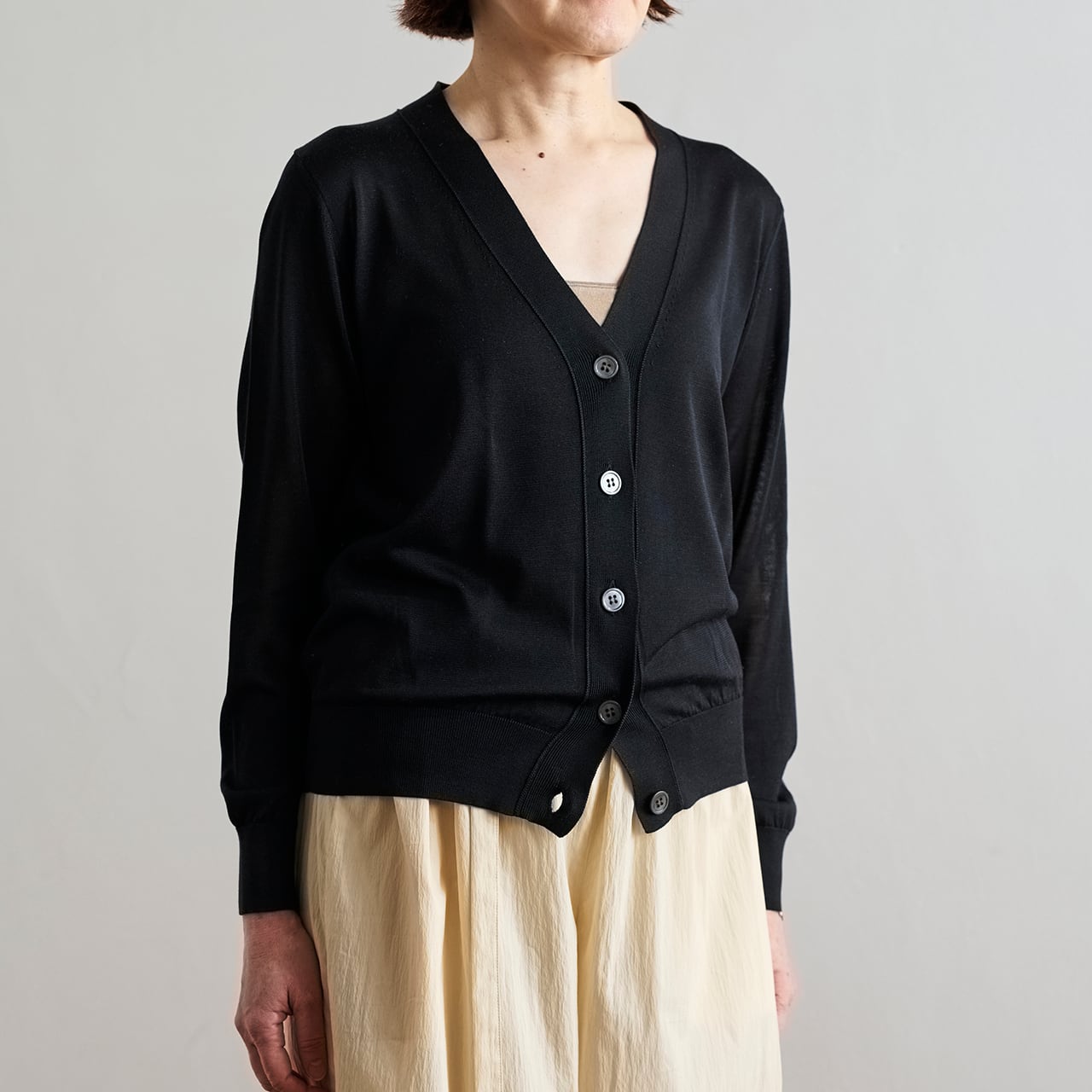 SLOANE スローン 18G天竺 シルク Vネックカーディガン BLACK SL10S-032