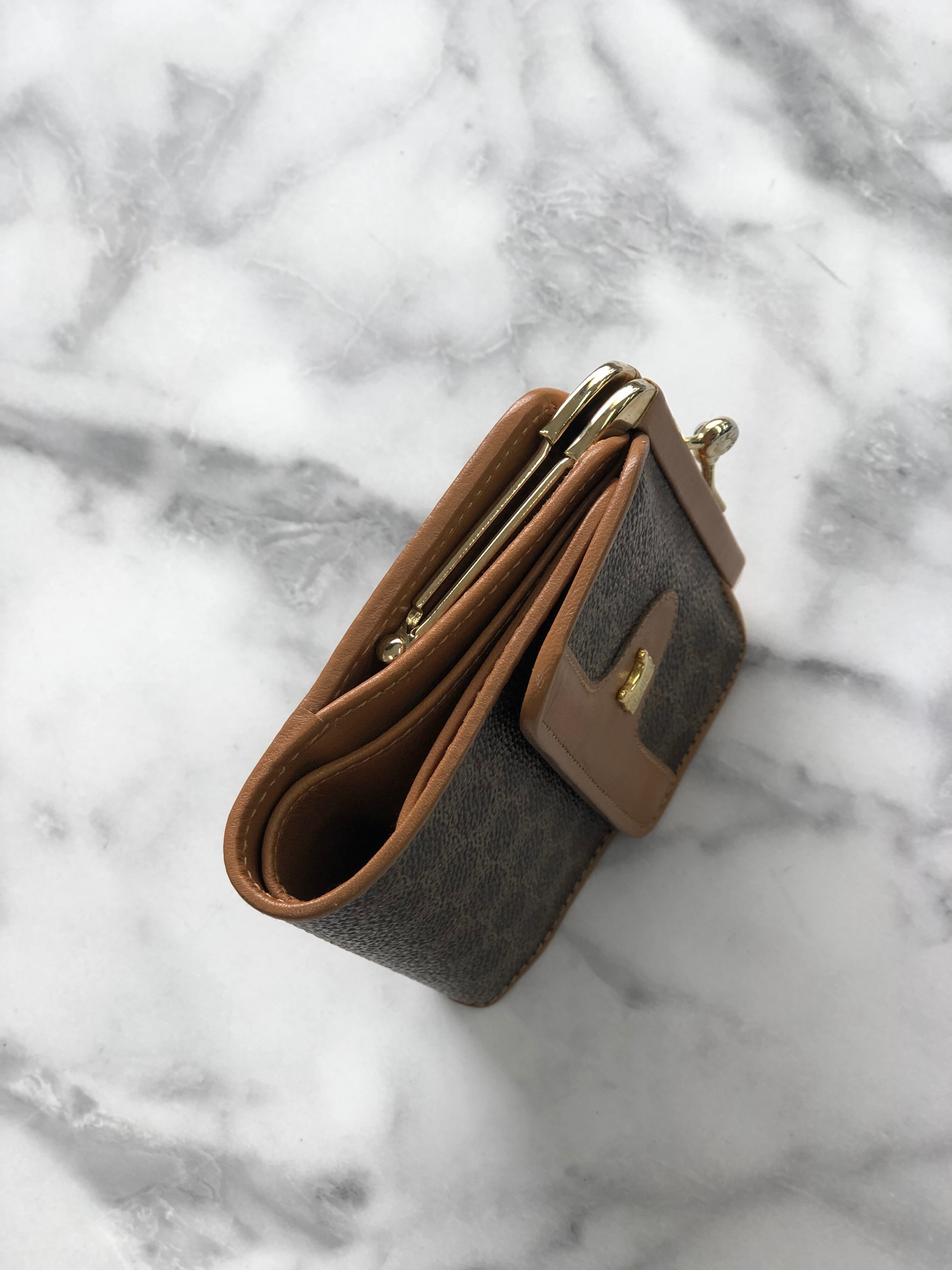 CELINE セリーヌ マカダム トリオンフ PVC レザー コンパクト