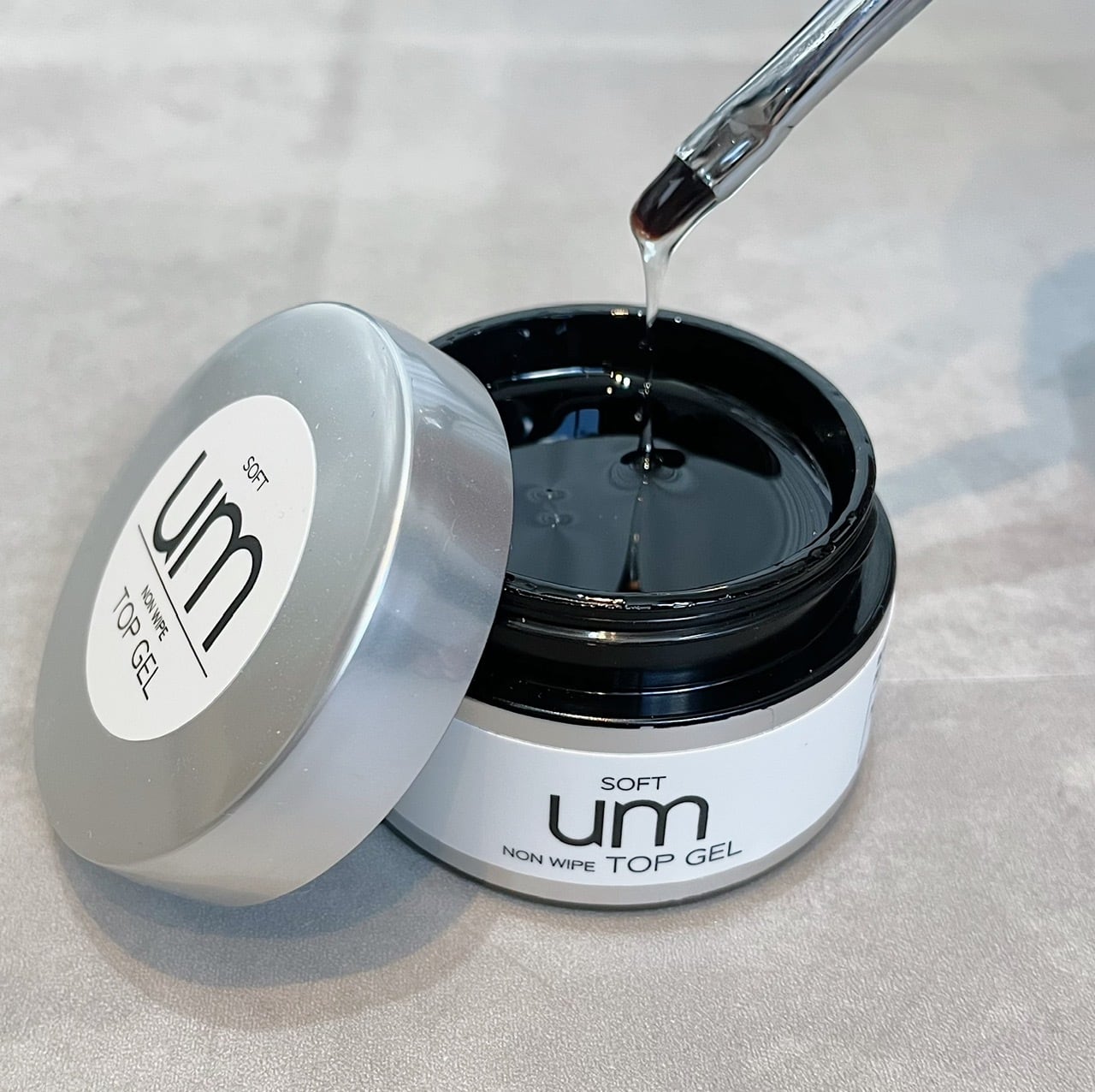 UMジェル【ソフト25g】ノンワイプトップジェル | nail shop W