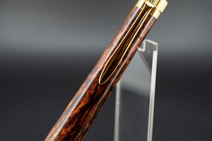 【東洋のローズウッド】 縞紫檀 変わり杢 極上 gold MP