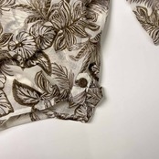 Leilian レリアン ボタニカル柄 シースルー ハーフボタン 5分袖 7分袖 オープンカラーシャツ ブラウス 13+/ホワイト×ブラウン レディース