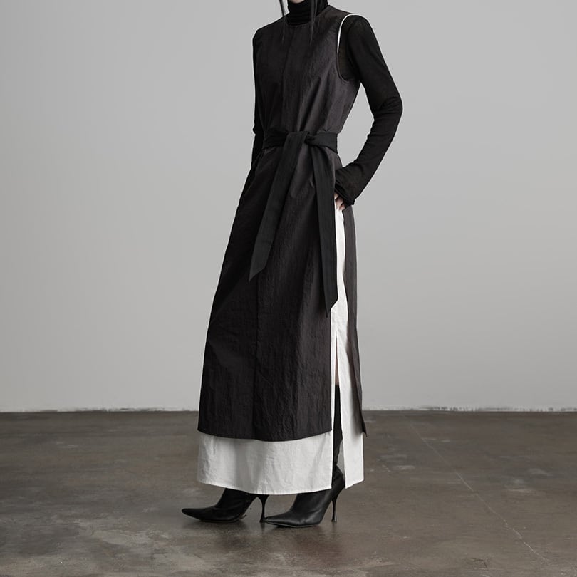 Fake two-piece contrast color vest dress S394