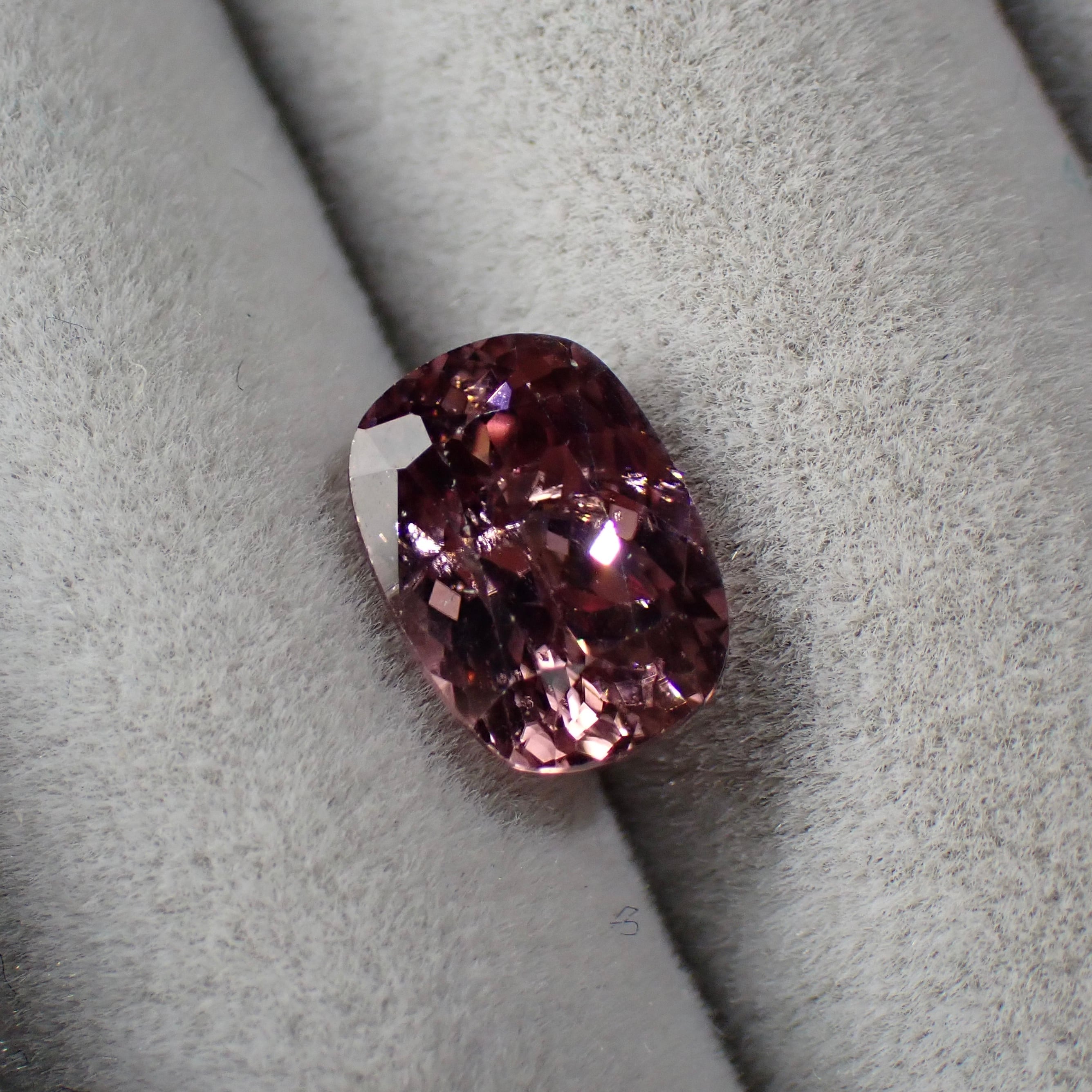Red/Pink Zircon 8.3×5.9mm 2.45ct Cambodia | One Loose