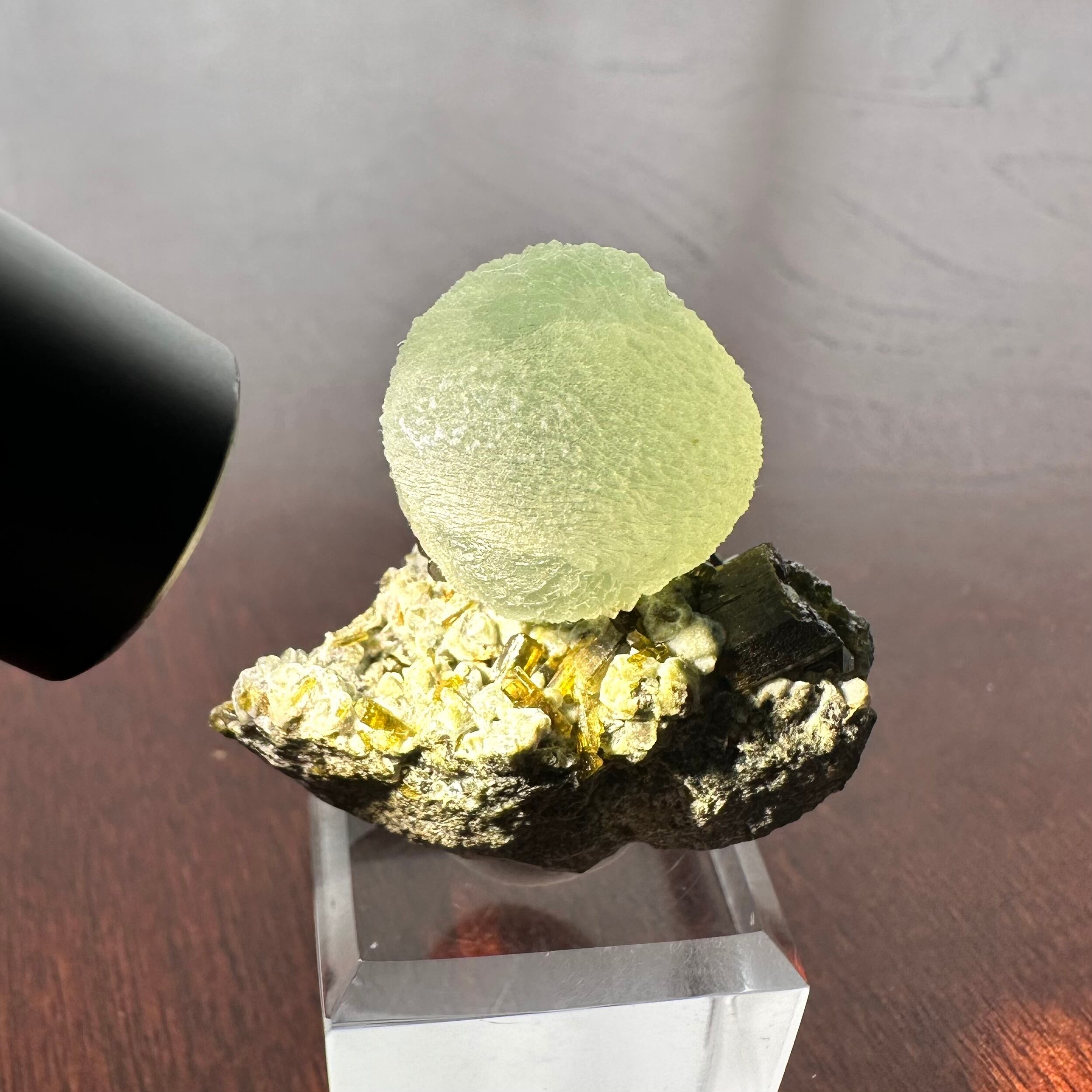 プレナイト / エピドート【Prehnite with Epidote】マリ共和国産