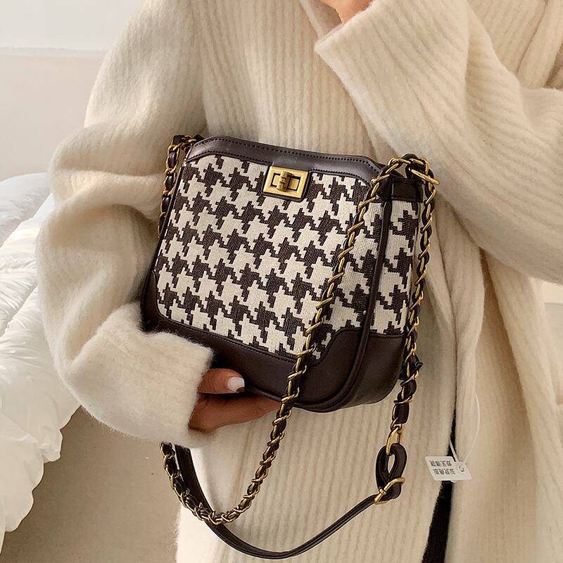 レディースウィンターチェーン 冬物 スクウェア メッセンジャーバッグ 手作りハンドバック38646966115