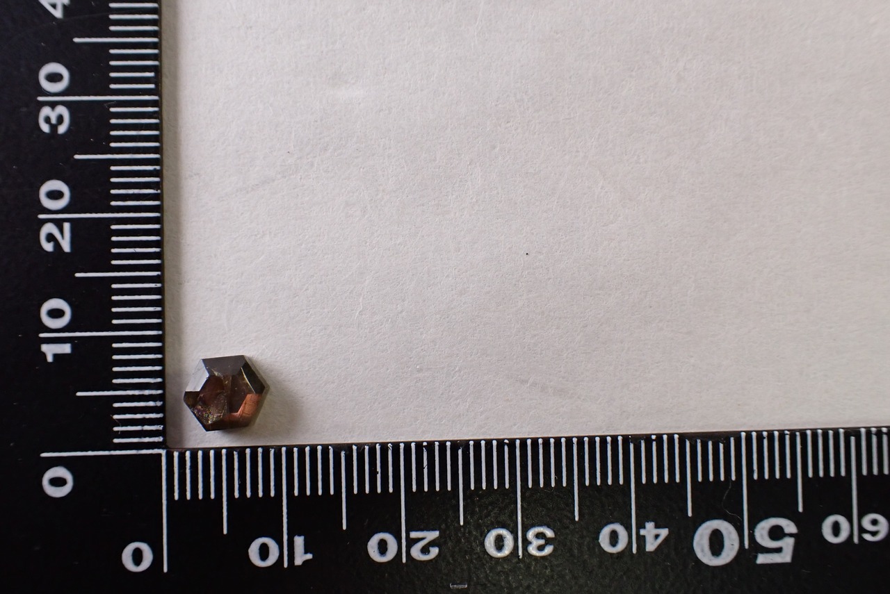 マダガスカル産ラブラドライト　1.22ct　 [D9-86]