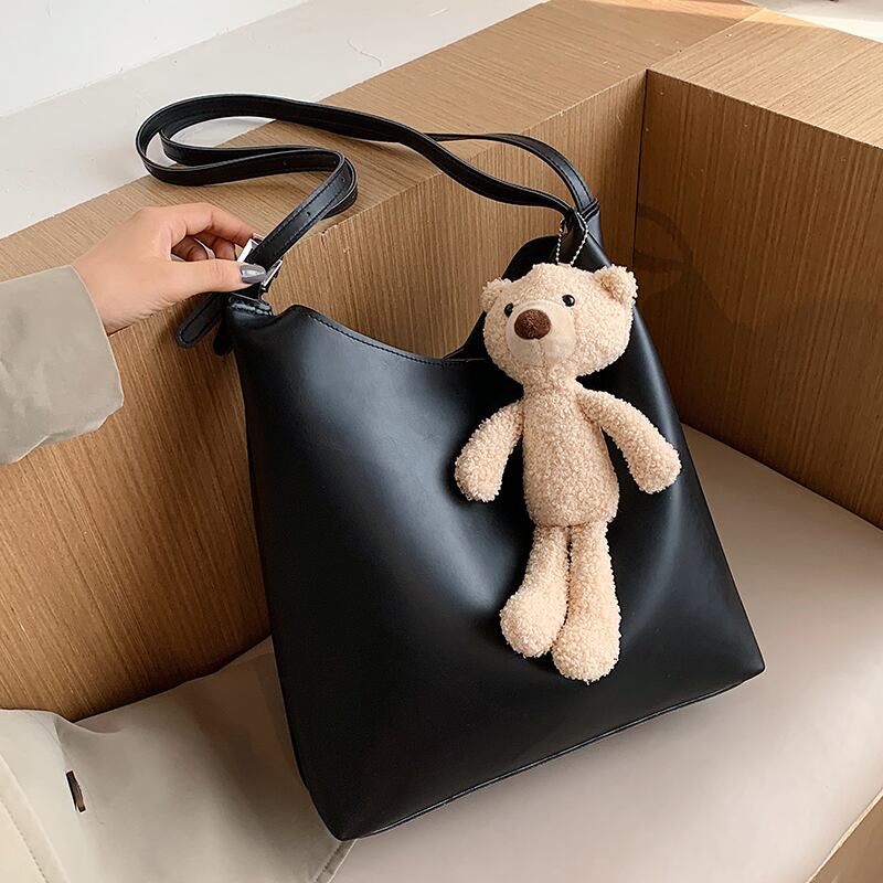 シンプルなビッグバッグ女性2020秋冬新流行ファッション大容量ワンショルダーアンダーアームバッグネットレッドワイルドバケットバッグ Tiancai_Wing_Bag66897327973