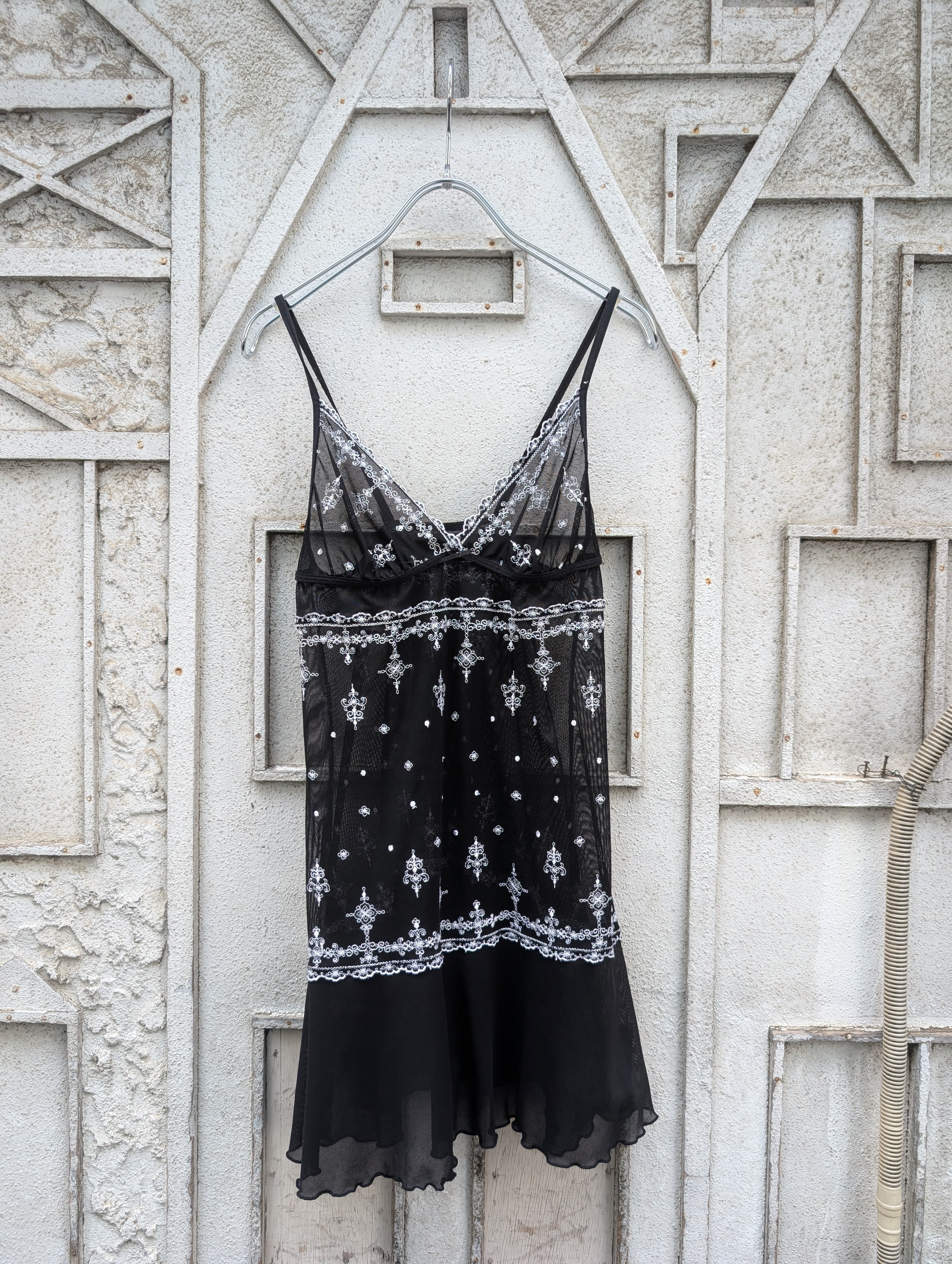 "GOTHIC" embroidery camisole dress