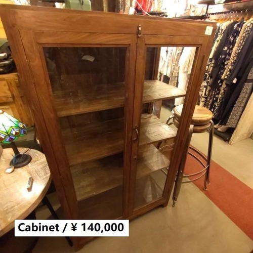 【店頭受取専用商品】インド　アンティークガラス窓4段キャビネット　アンティーク　リビング　インテリア　ディスプレイ　什器