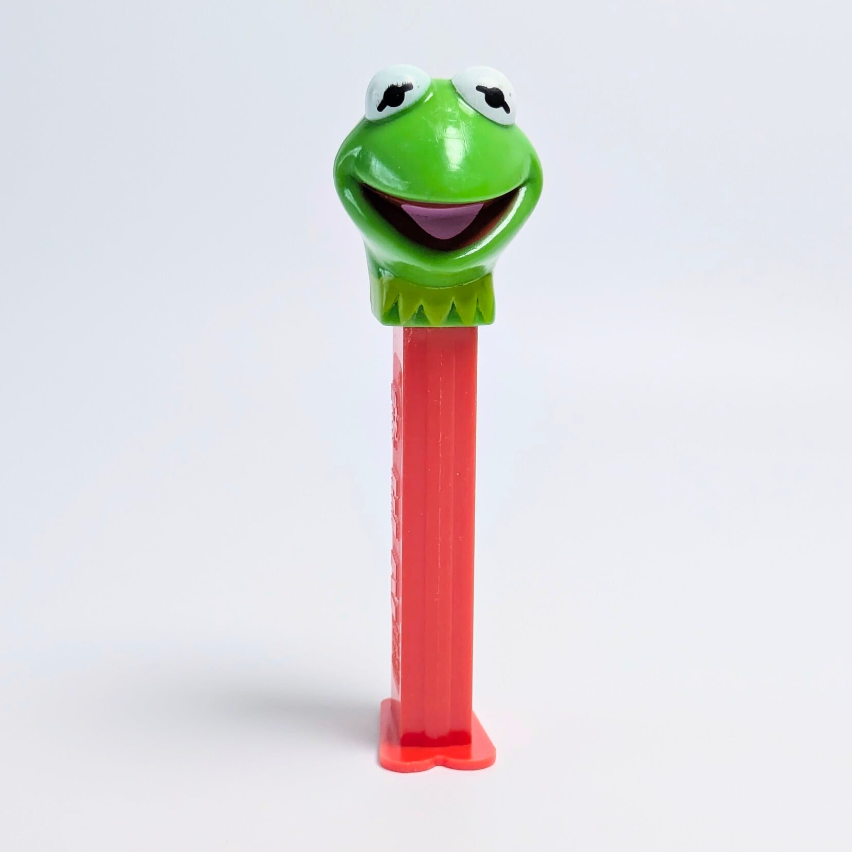 ☆ VINTAGE1990年代 ☆【 The Muppet Show ( マペット・ショー )  】『 カーミット 』PEZ / ペッツ / CANDY&DISPENSER / ヨーロッパPEZ（ハンガリー） 〚アメリカン雑貨 アメトイ〛
