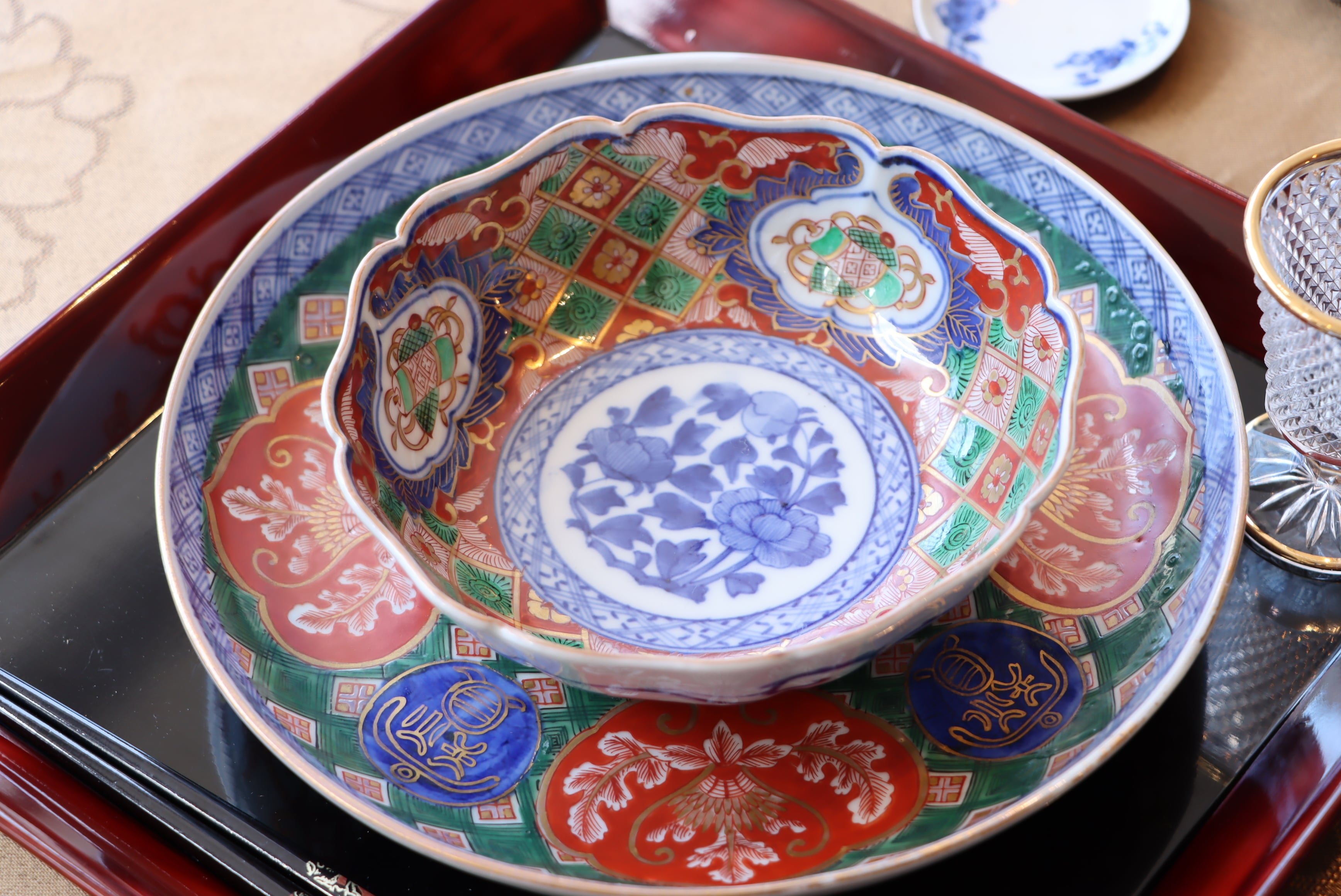伊万里焼 色絵 花石畳文 中皿 七寸/Imari medium size plate | (有