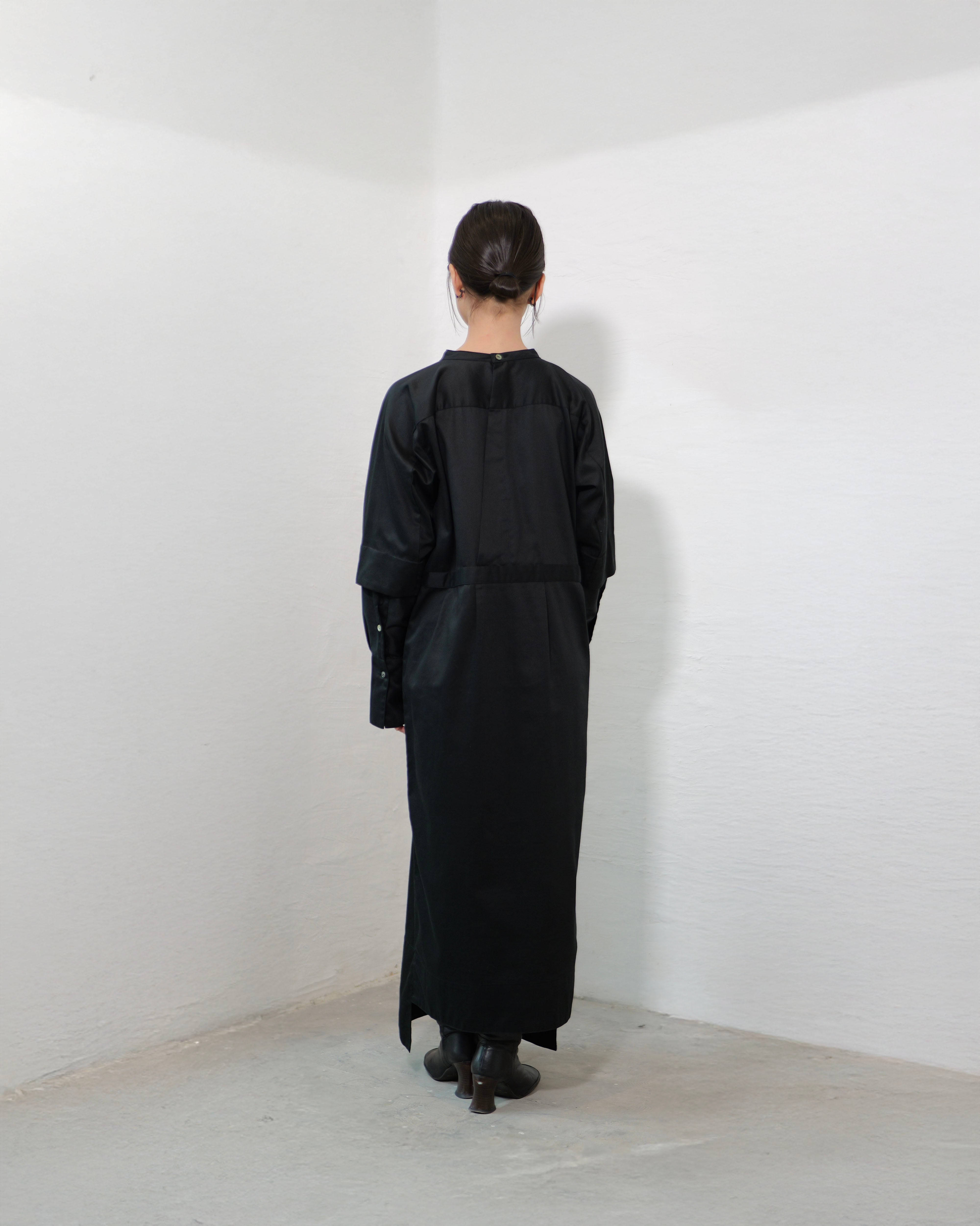 solar - Noren Dress ：Black｜コットンサテン／受注生産（モデル170cm
