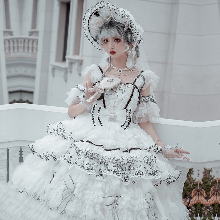 ホワイトロリータウェディングドレス フリル付き ロリィタドレス ホワイトロリィタ 花嫁ドレス ウエディング衣装