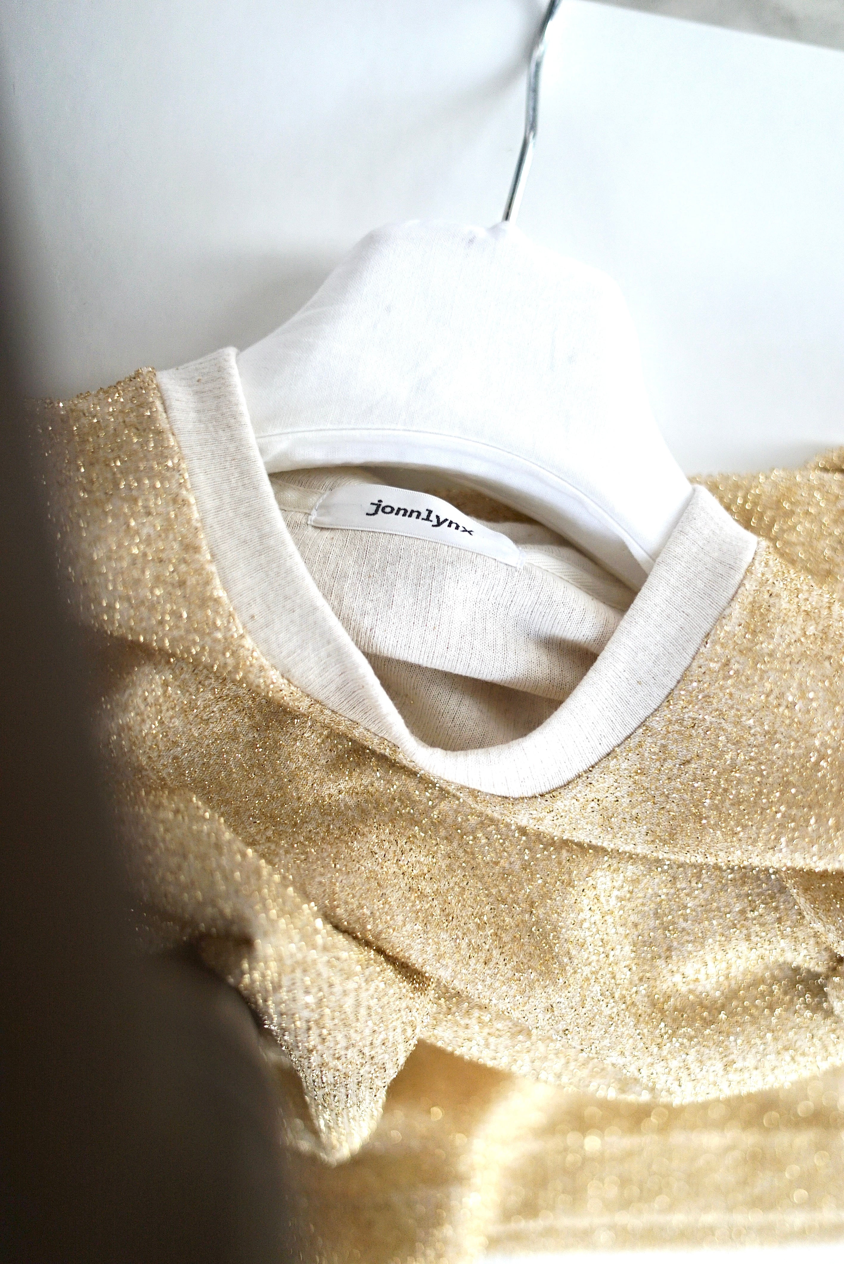 jonnlynx / lame tee (silver, gold) | JUQUI Online