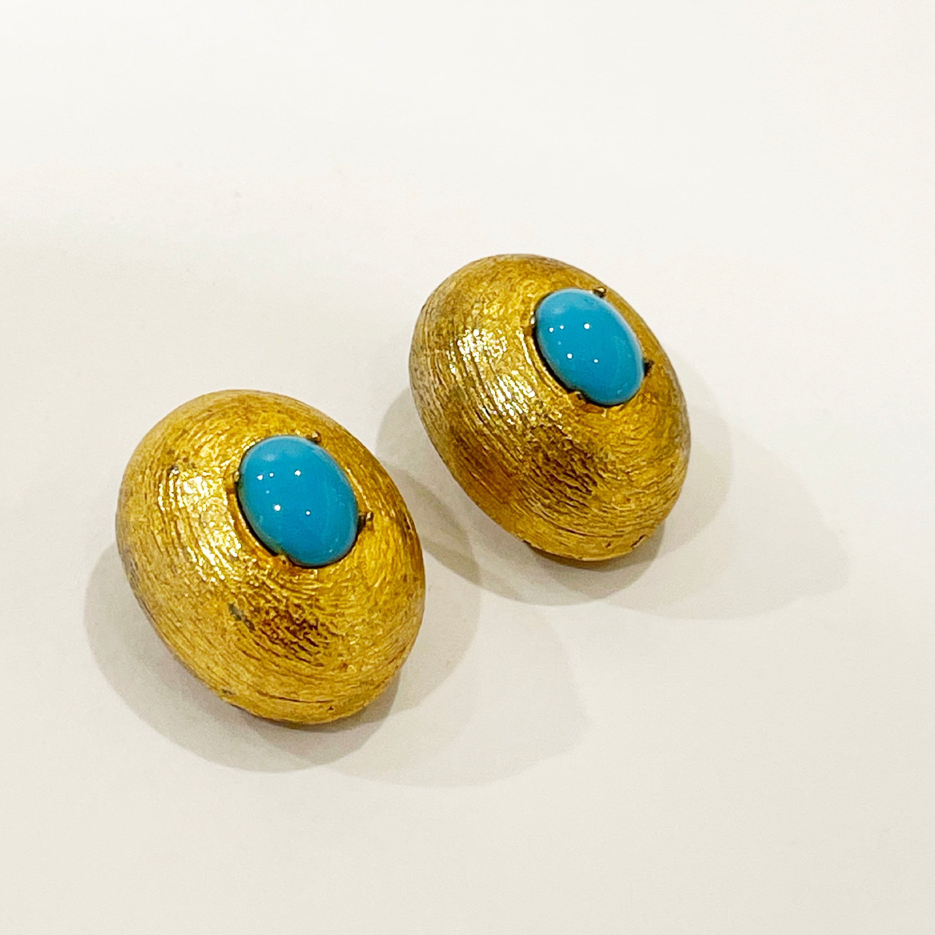 Vintage Hattie Carnegie Earrings | CORNER powered by BASE