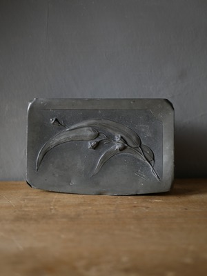 ユーカリのボックス　エタン製　フランスアンティーク　ブロカントのある暮らし