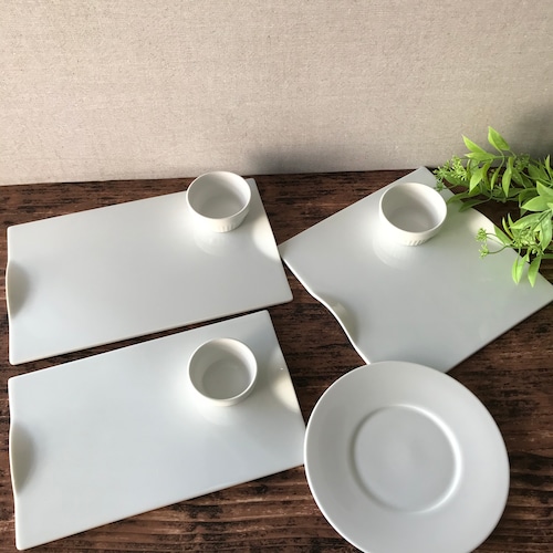 フラット長皿25.5cm　アウトレット　平皿　白磁グランス　白い食器　日本製　業務用食器 ポーセラーツ