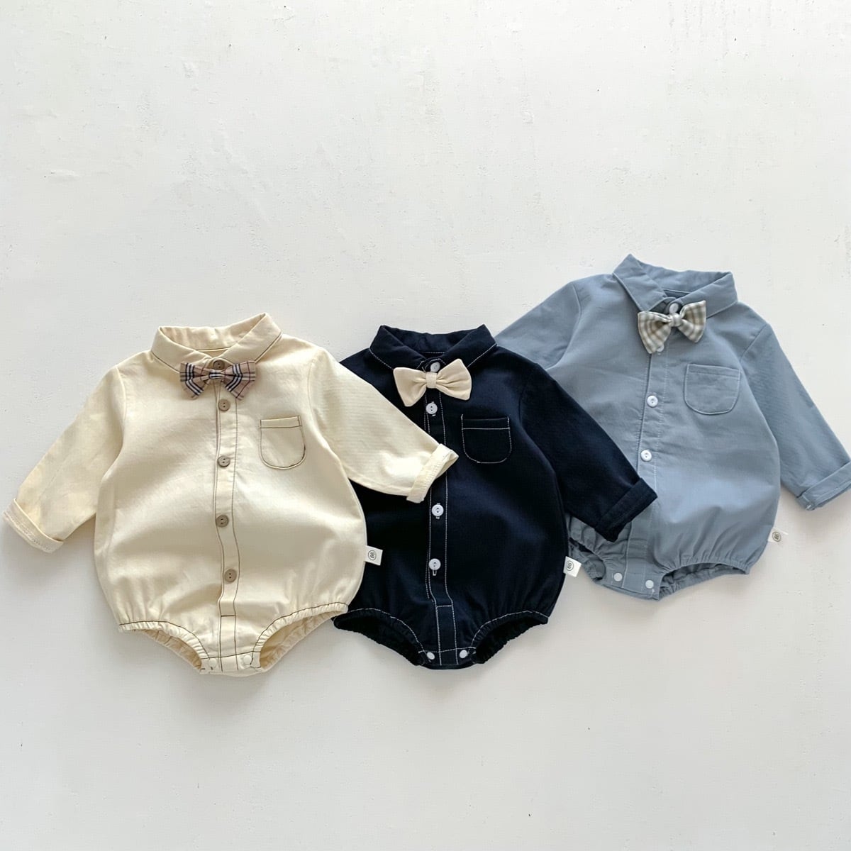 ベビー男の子フォーマル 蝶ネクタイ付きベビーロンパースシャツ 結婚式
