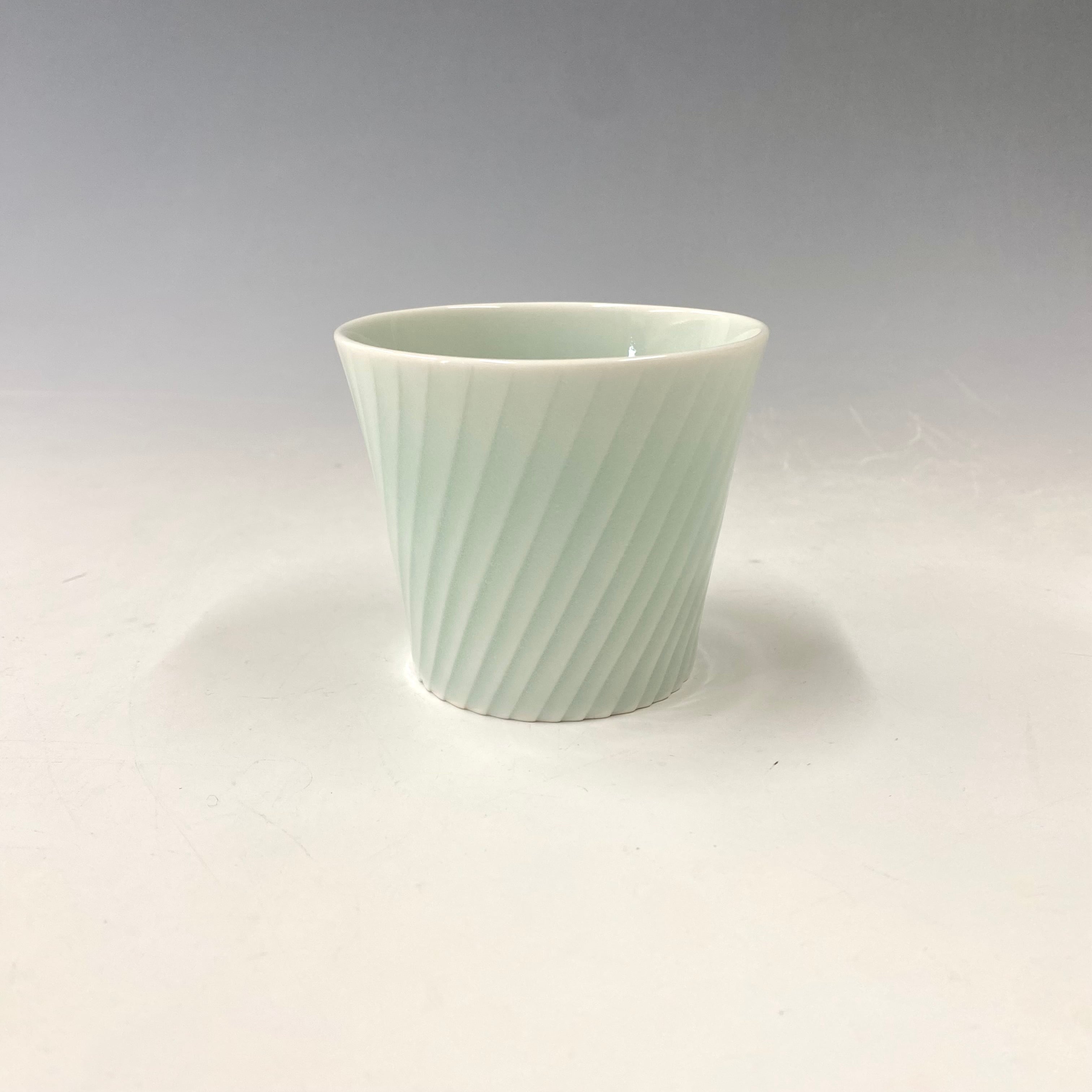 有田焼 古伊万里様式 染錦 金襴手 極錦金彩 其泉窯 カップ＆ソーサー