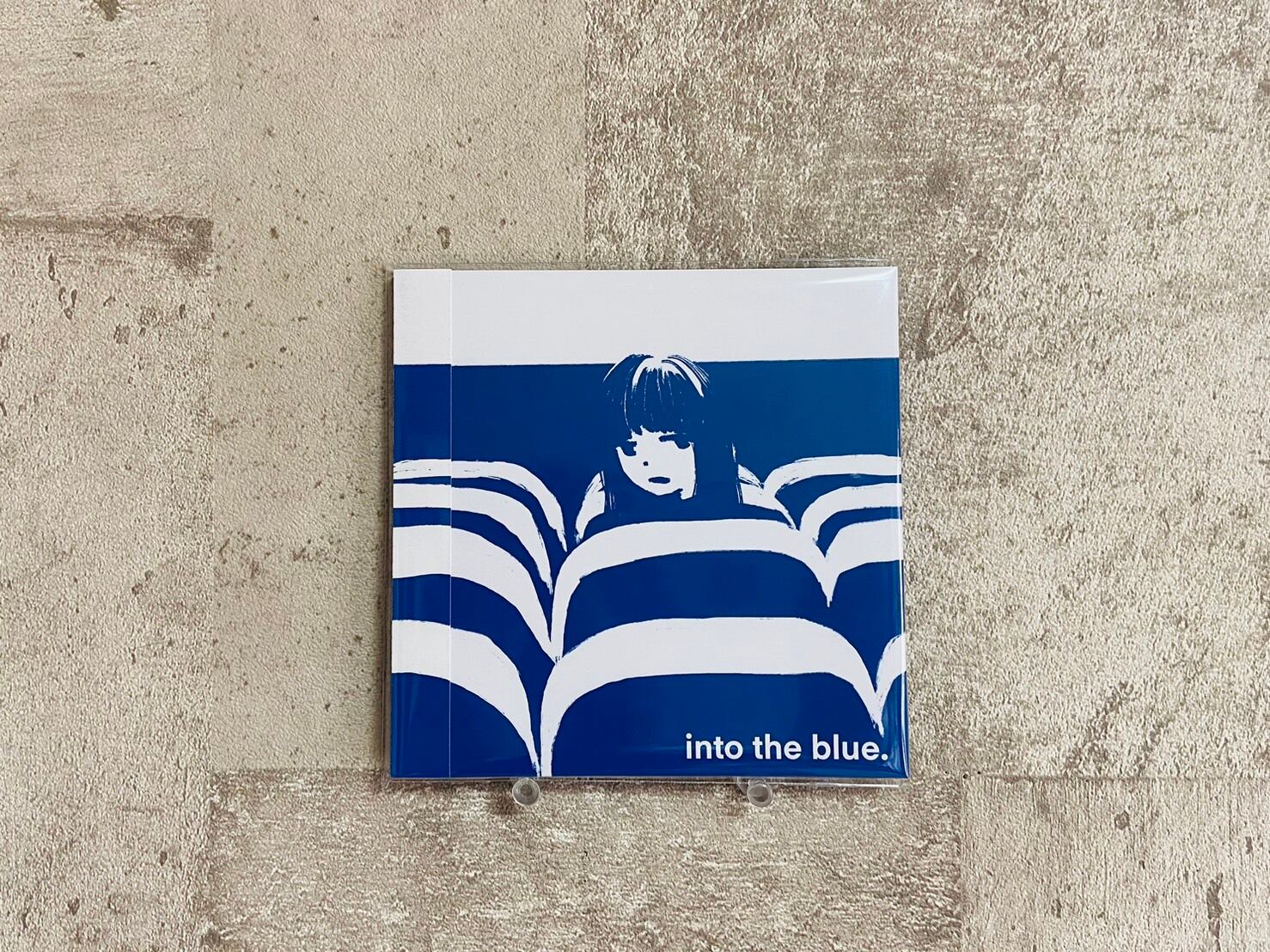 tiny yawn / into the blue. | HOLIDAY! RECORDS DISTRO