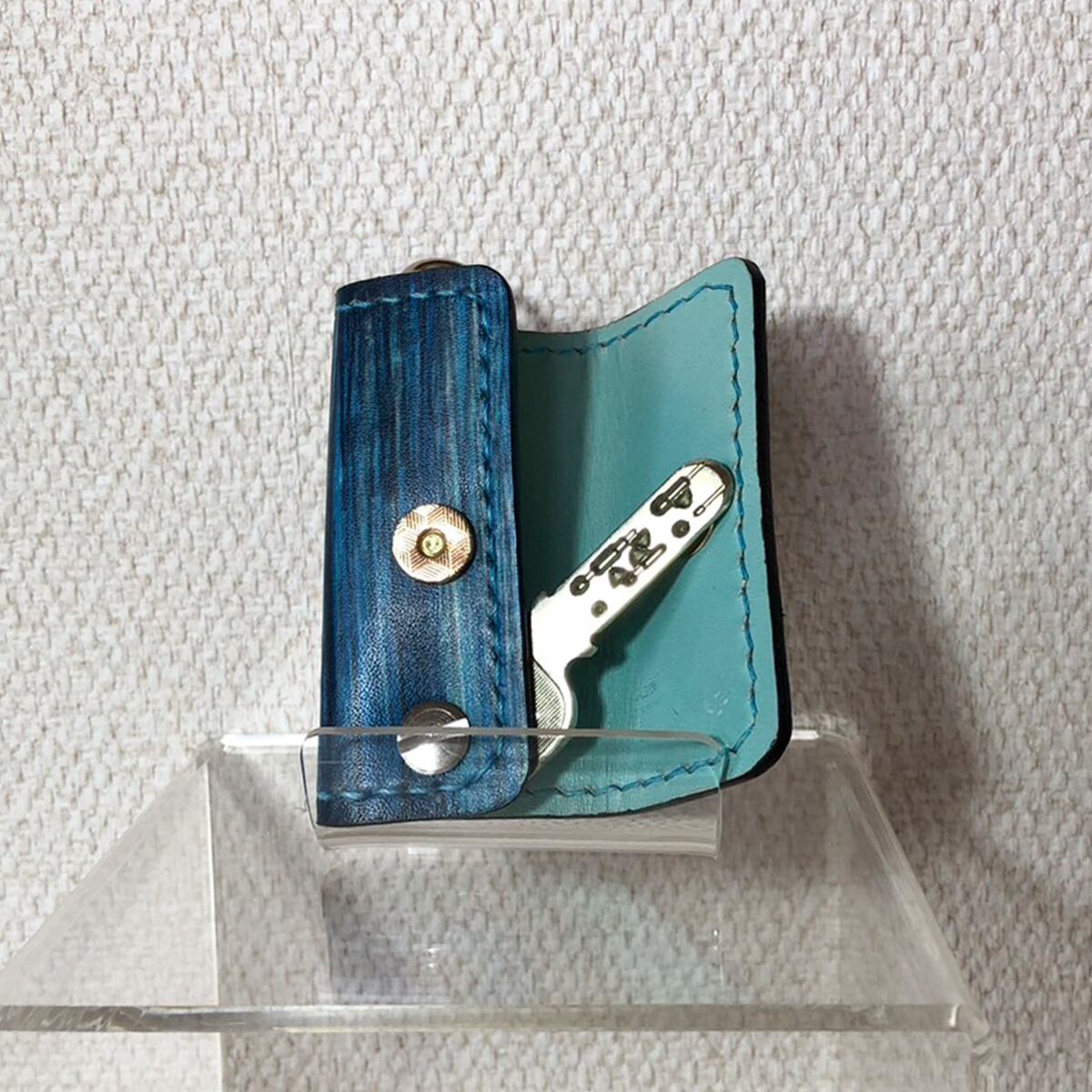Ackey様限定 しけ引き染め キーケース ［ブルー］ | Leather & Silk AKIITO