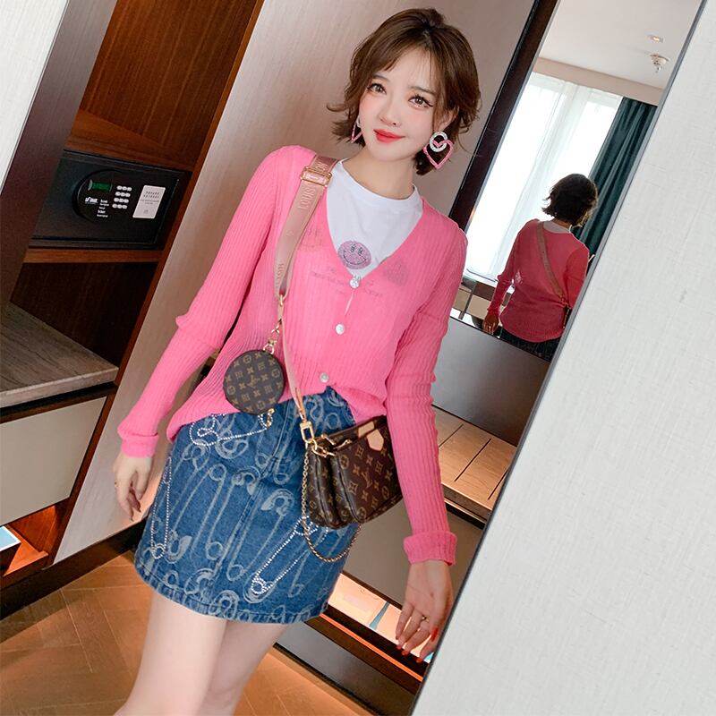 スタイルTシャツ Vネックセーター ツーピーススプリング 春物 ステッチ MIUCO1478508