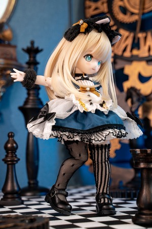 BABY KUMAKO in Wonderland