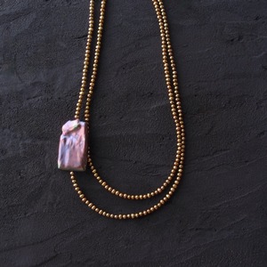 Mustard Yellow Pearl Asymmetry Necklace /マスタードカラーパール アシンメトリーネックレス