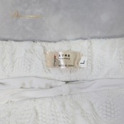 ベリーダンス オリエンタル 衣装 スカート ホワイト系 白 レース 爽やか レッスン 練習 上品 ストレッチ 伸縮 インナーパンツ かわいい 花柄 ダンス衣装 舞台 ボリューム ロング ふんわり